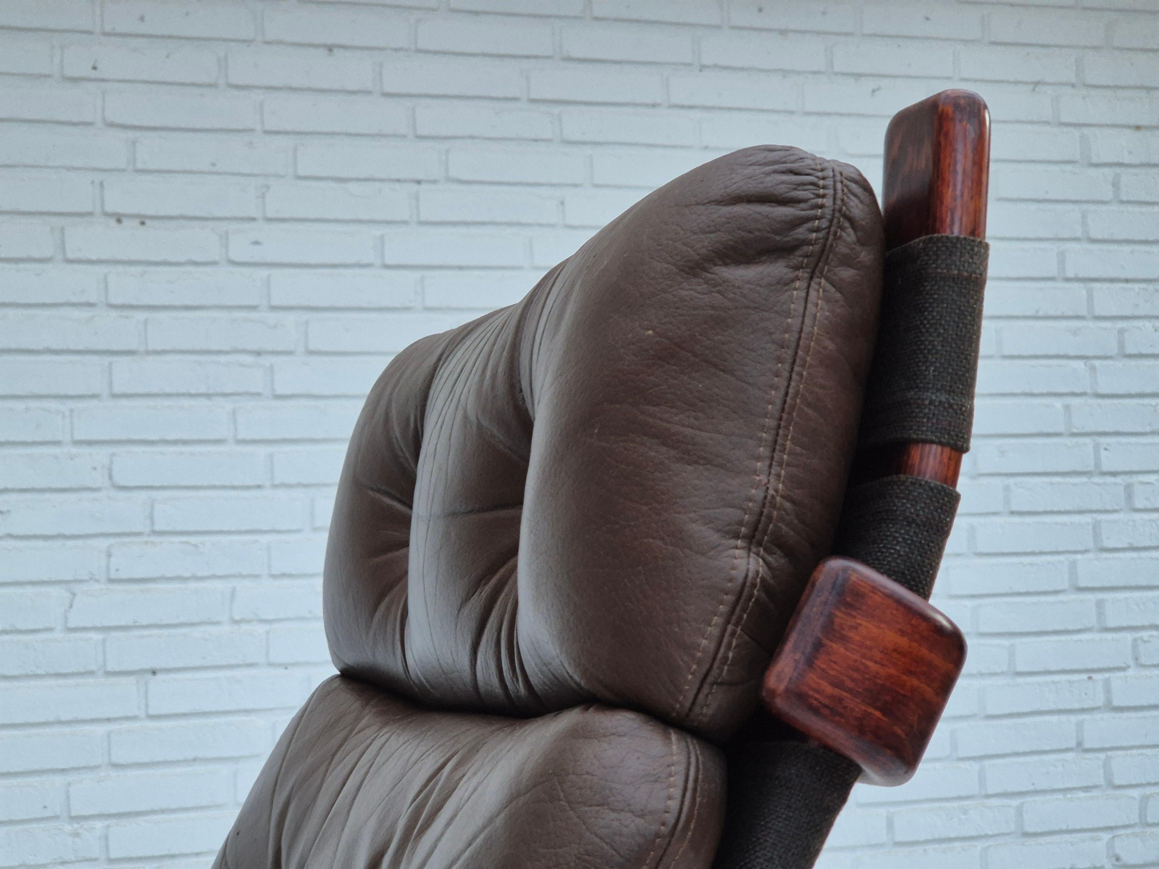 1970s, Scandinavian armchair, original condition, furniture leather, bent wood. For Sale 4
