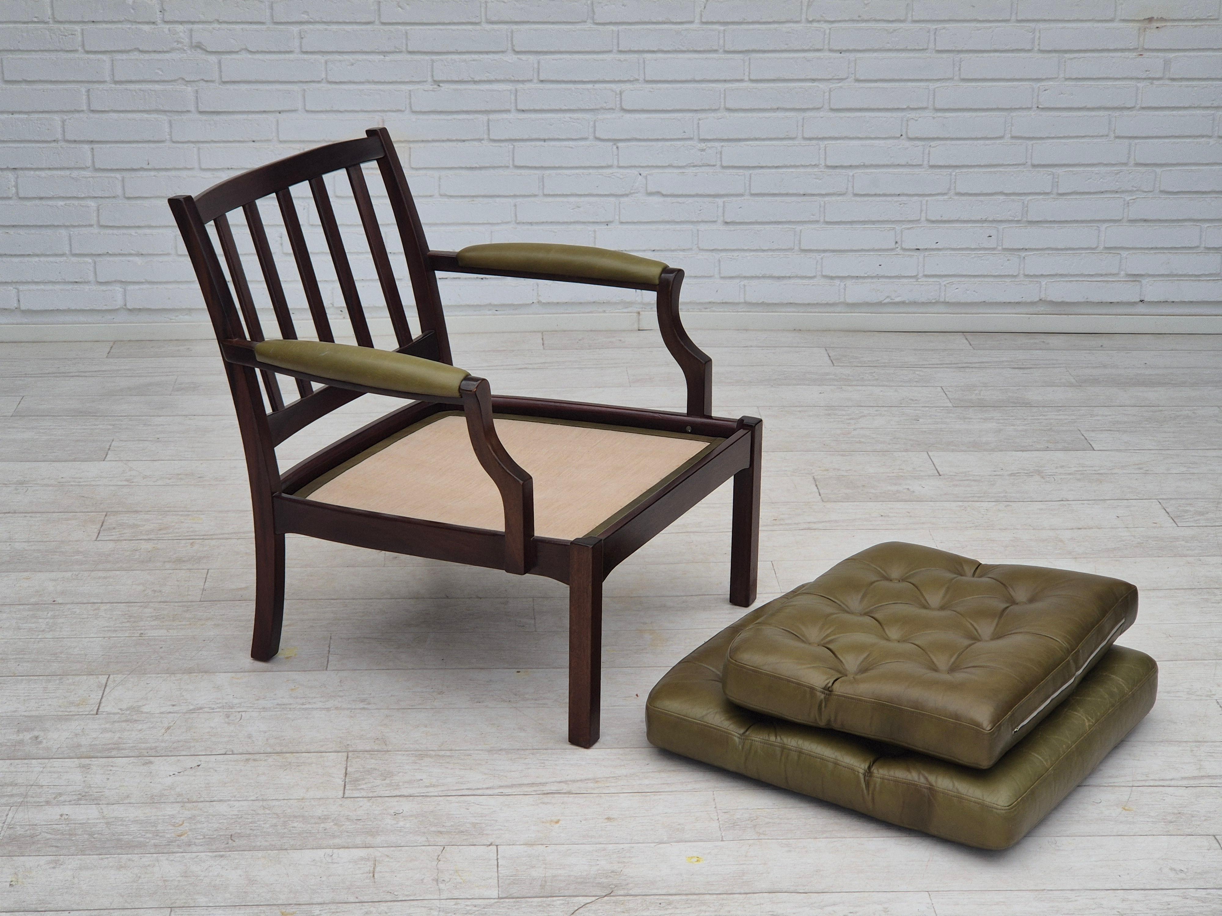 Años 70, sillón escandinavo, estado original, muebles de cuero, madera de teca. en venta 4