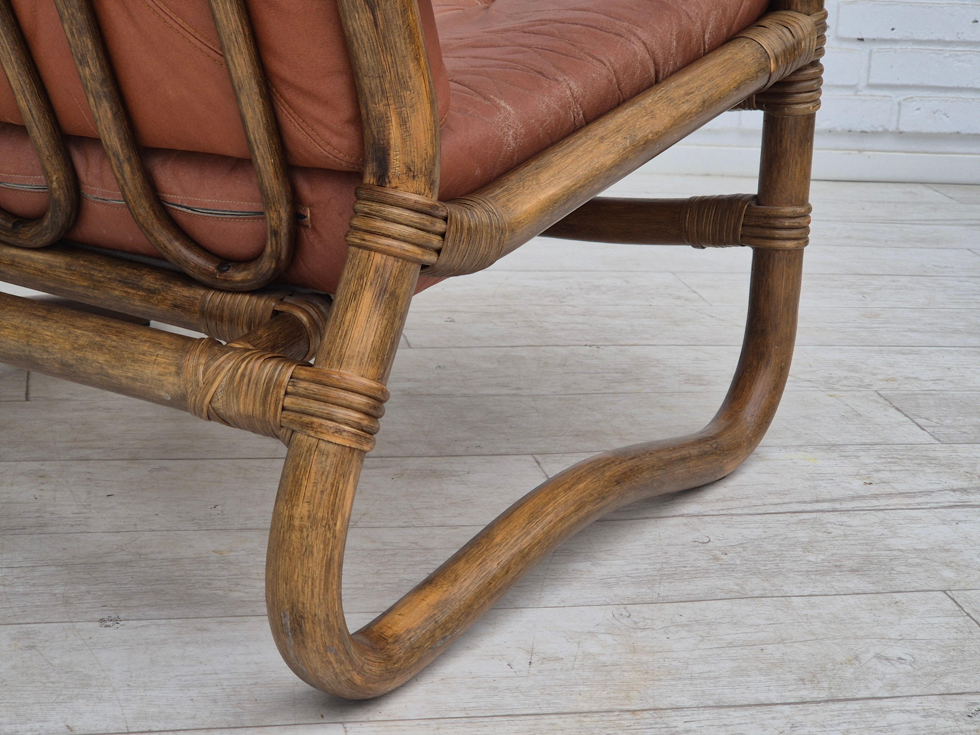 1970, fauteuil scandinave, très bon état d'origine, bambou, cuir. en vente 8