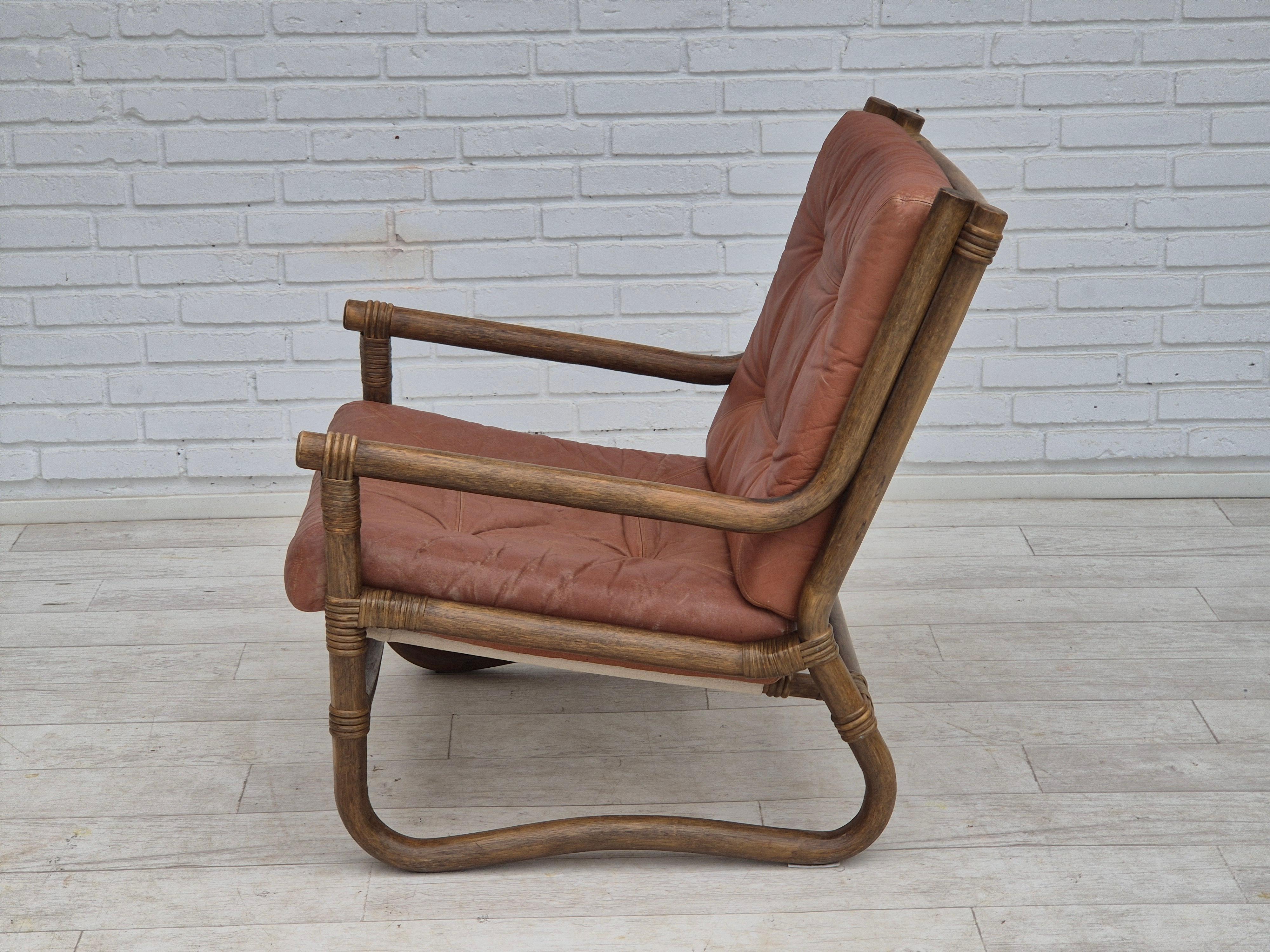 1970, fauteuil scandinave, très bon état d'origine, bambou, cuir. en vente 9