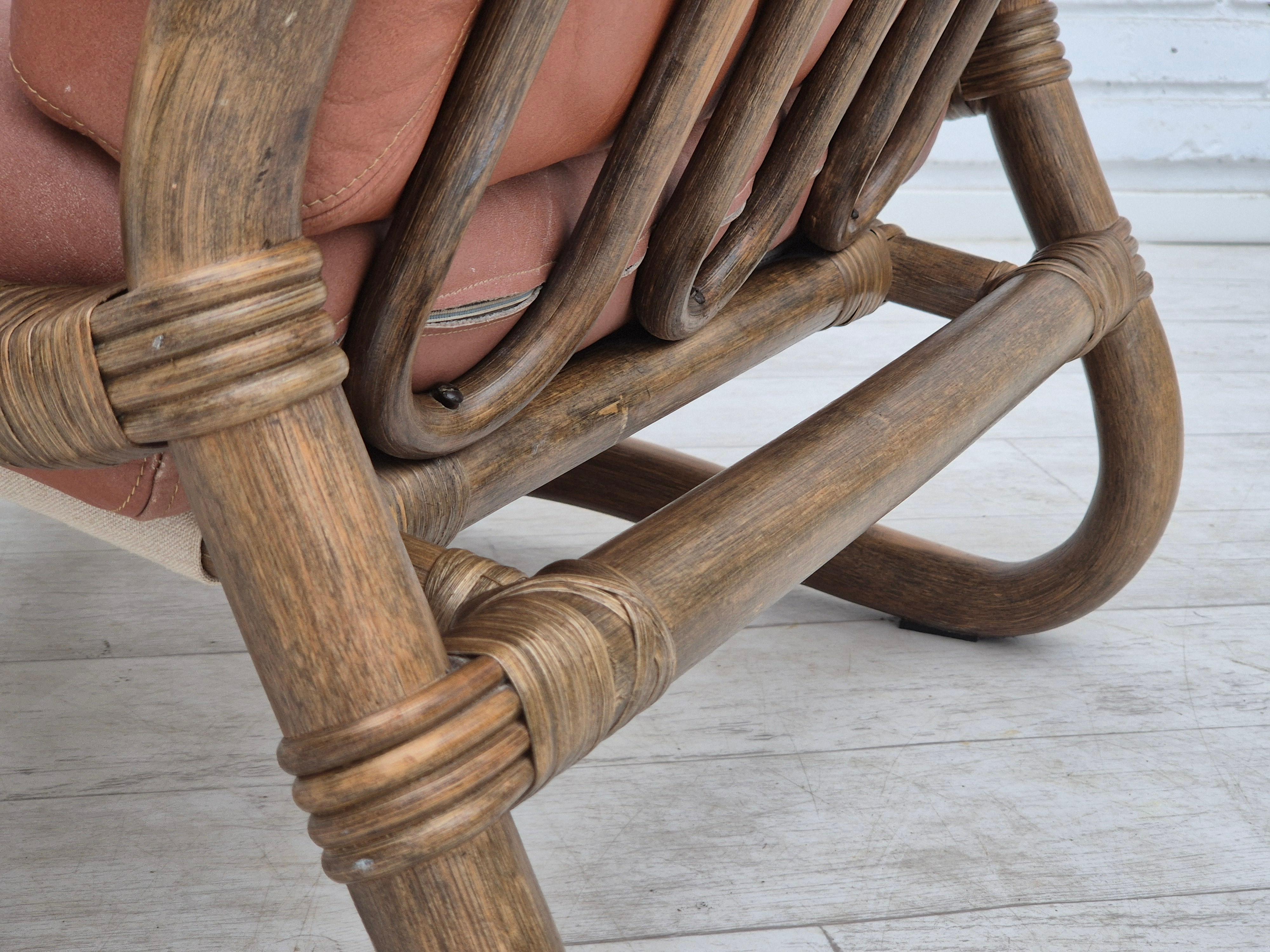 1970, fauteuil scandinave, très bon état d'origine, bambou, cuir. en vente 1