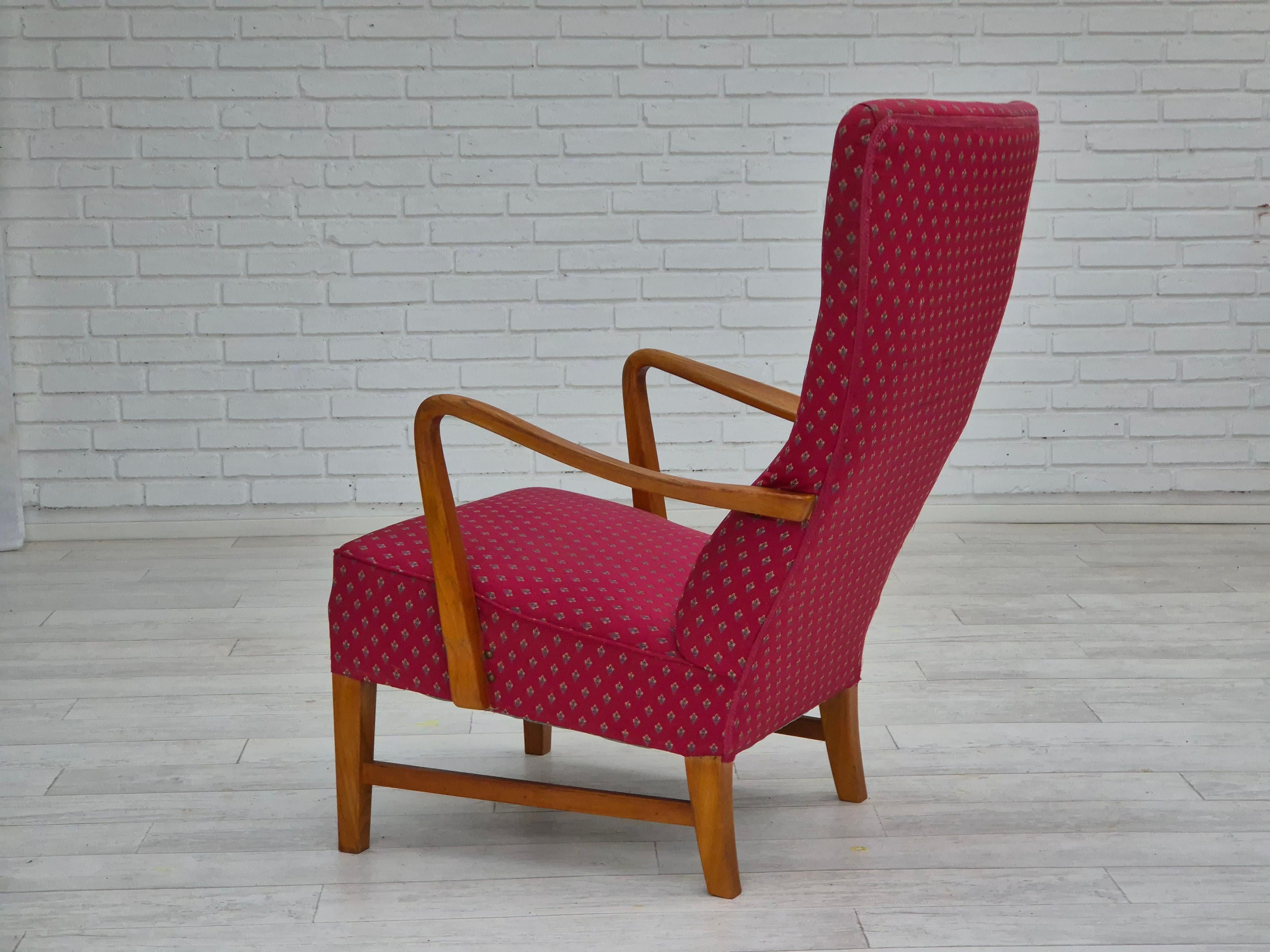 Late 20th Century 1970s, Scandinavian chair, original very good condition, ash wood. For Sale
