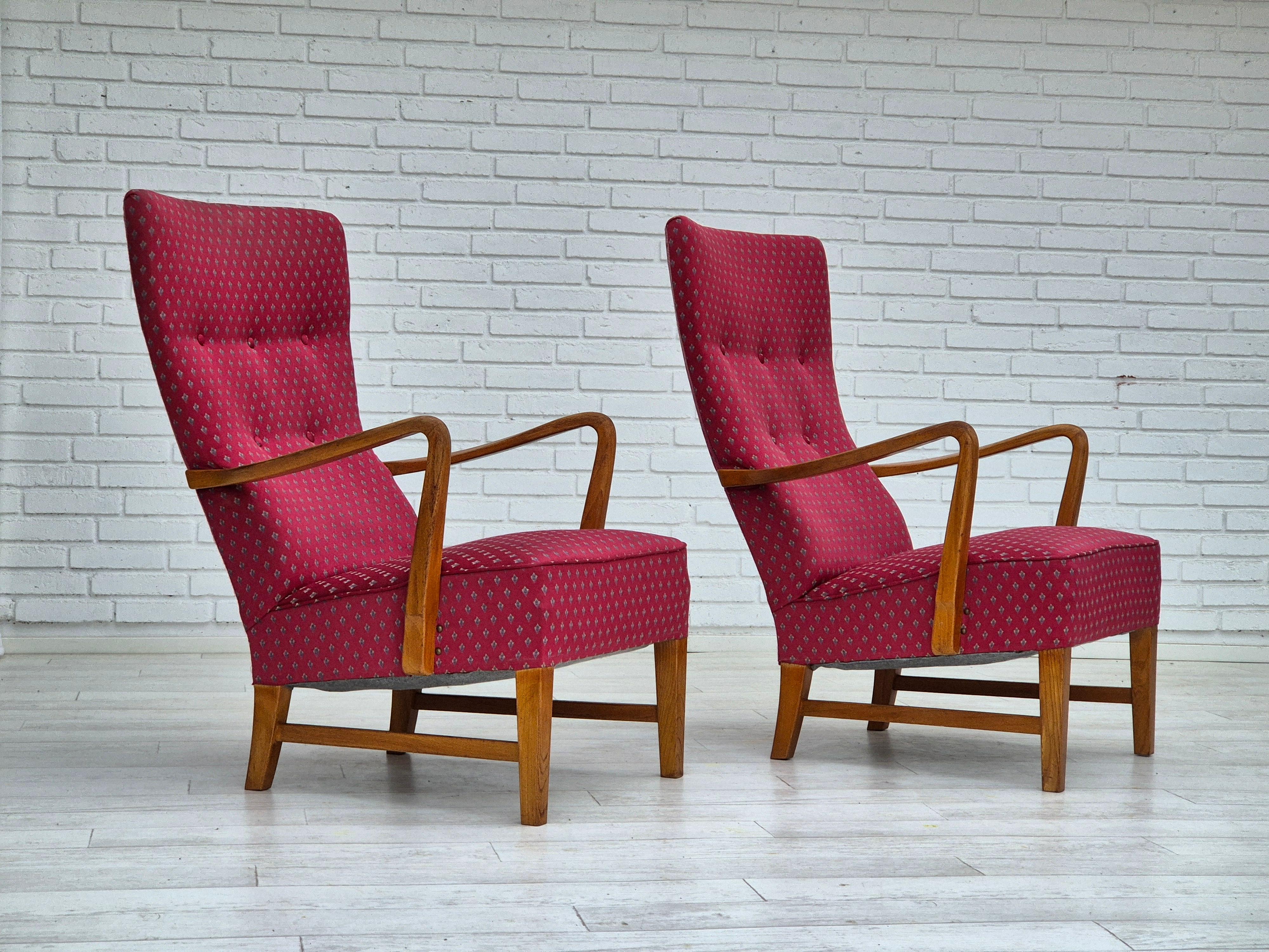 1970s, Scandinavian chair, original very good condition, ash wood. For Sale 1