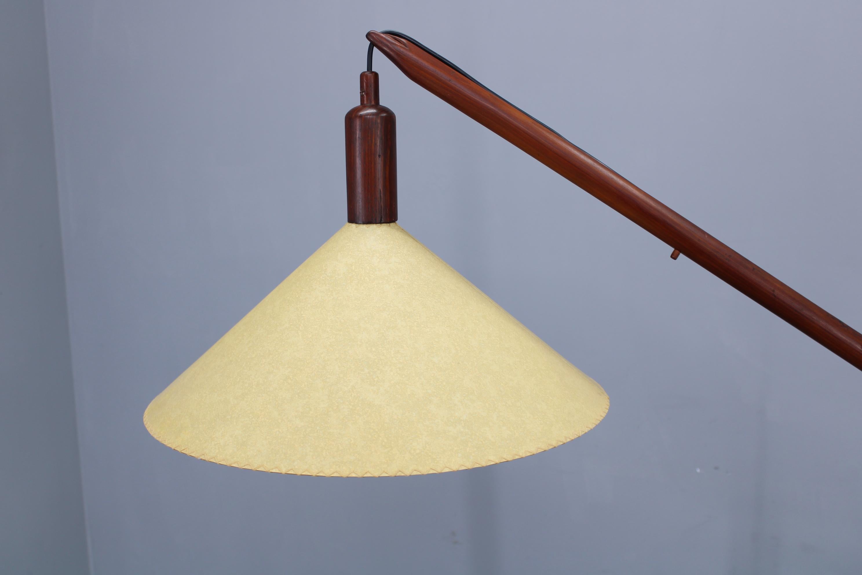 1970s Scandinavian Counterbalance Pine Floor Lamp, New Paper Shade For Sale 7