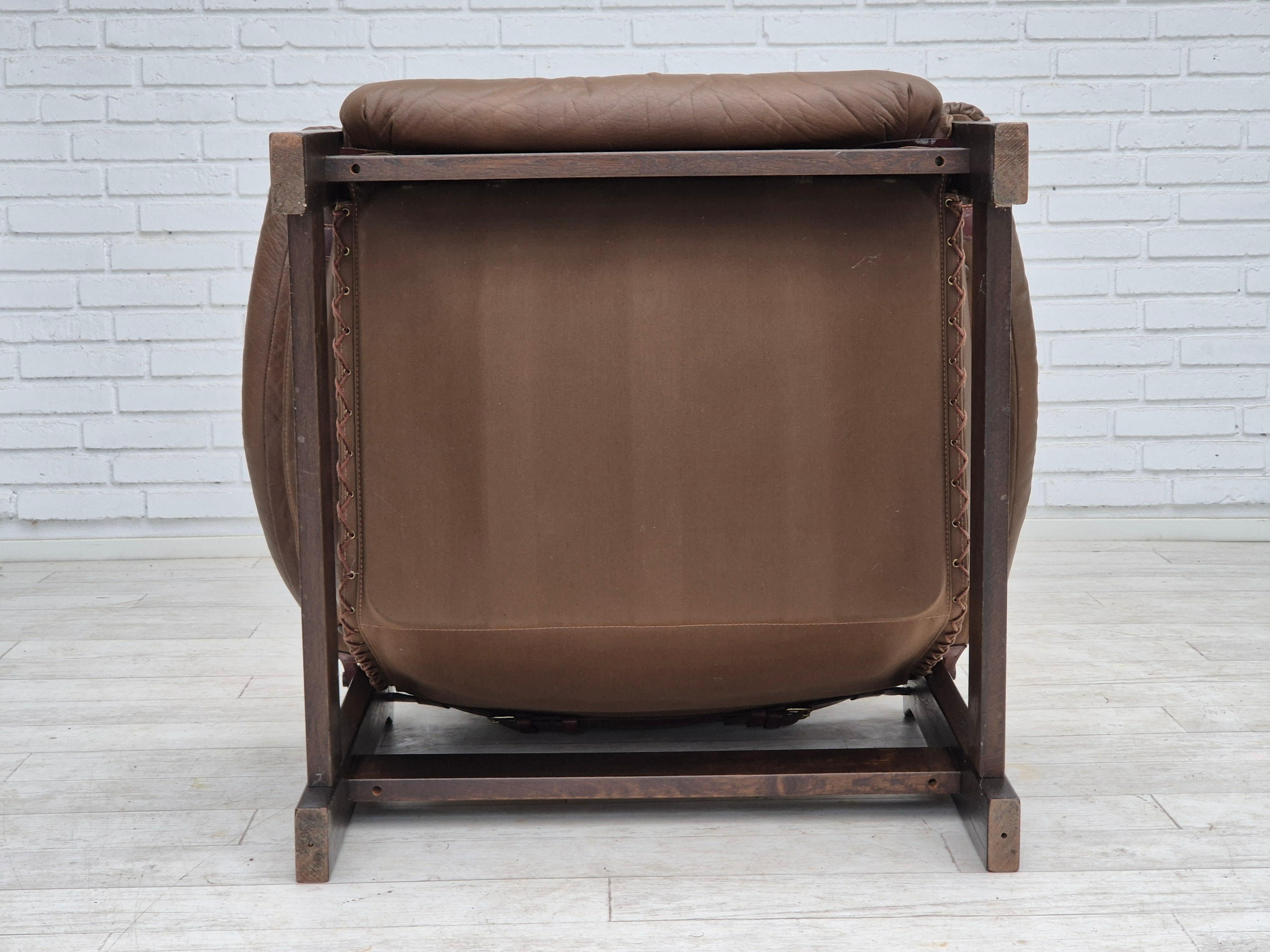 Cuir 1970, design scandinave, chaise de style safari, état original, cuir. en vente