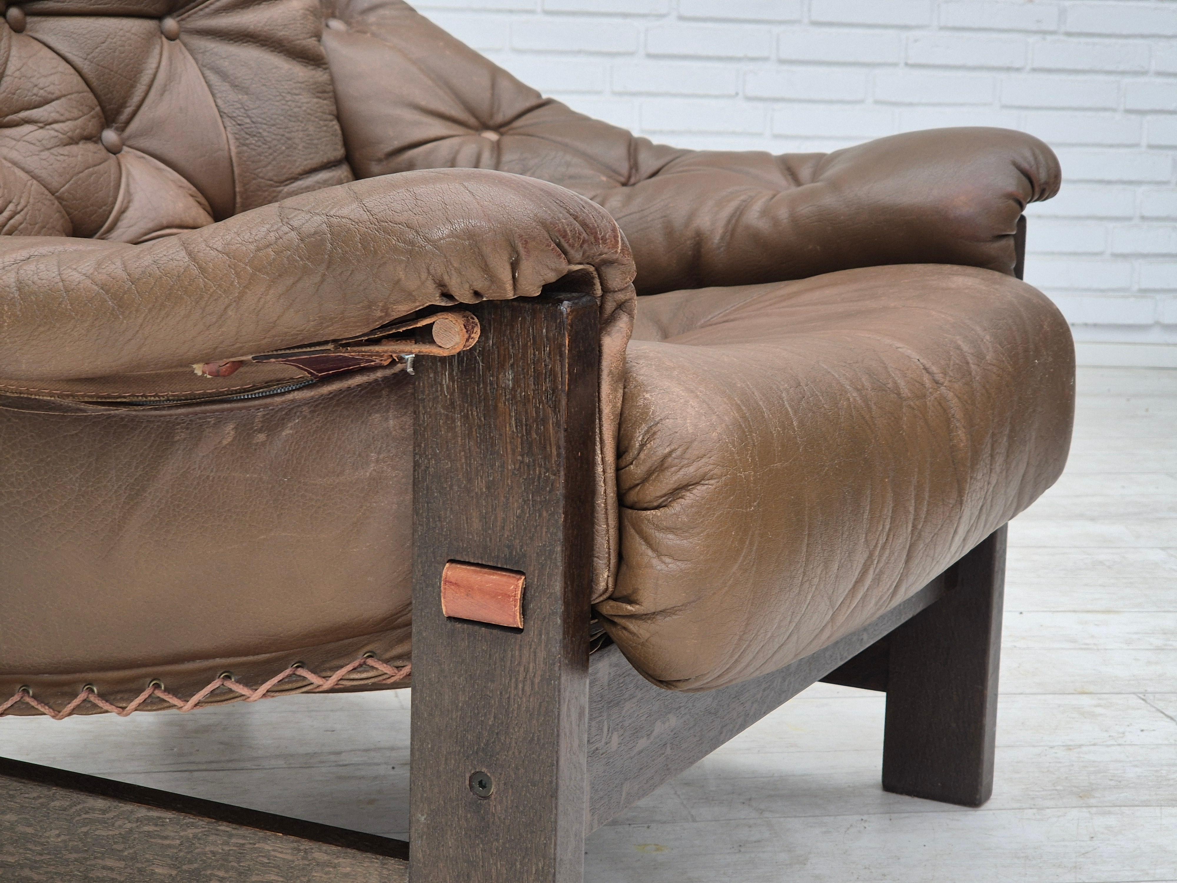 1970, design scandinave, chaise de style safari, état original, cuir. en vente 1