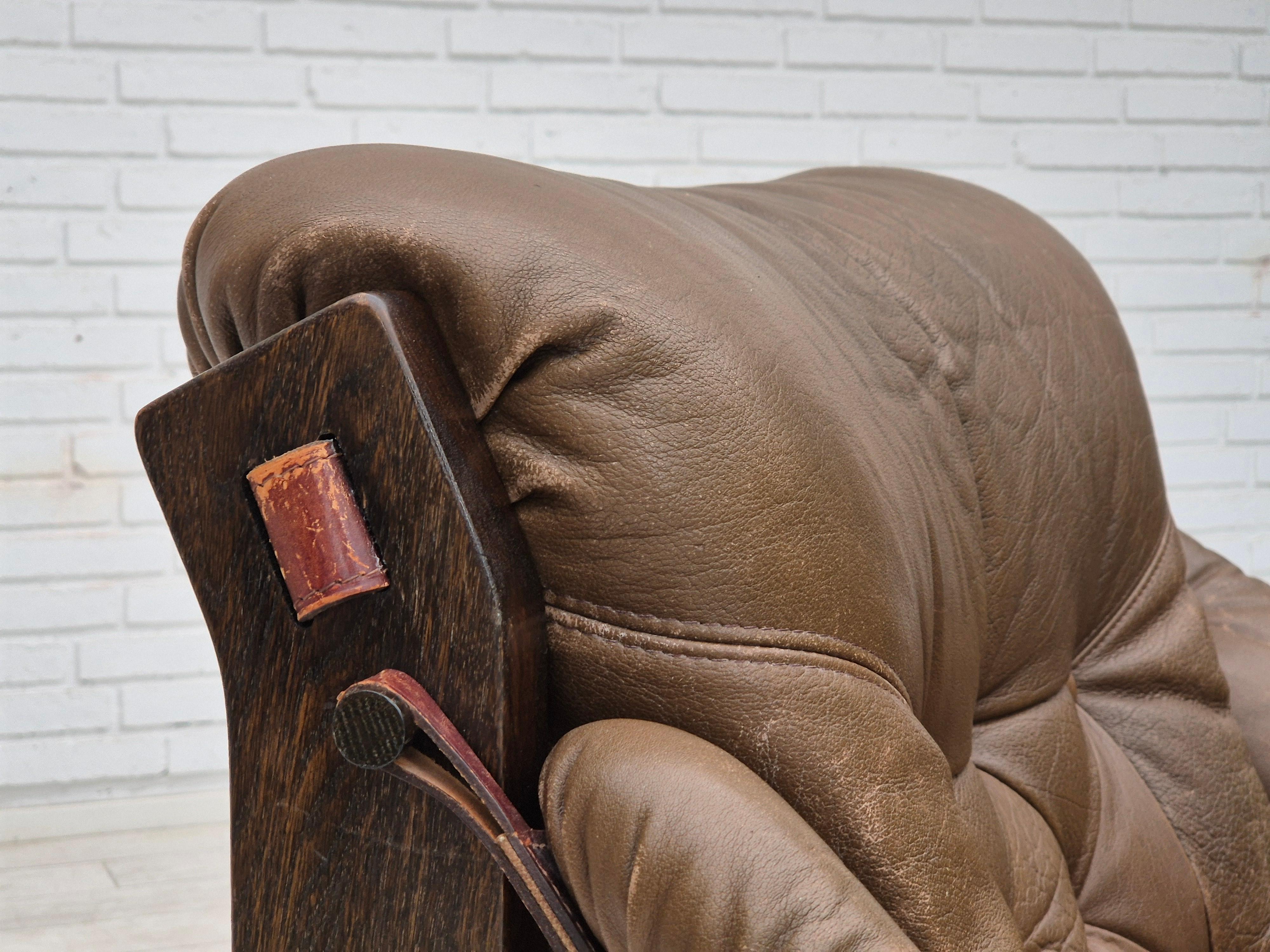 1970, design scandinave, chaise de style safari, état original, cuir. en vente 2