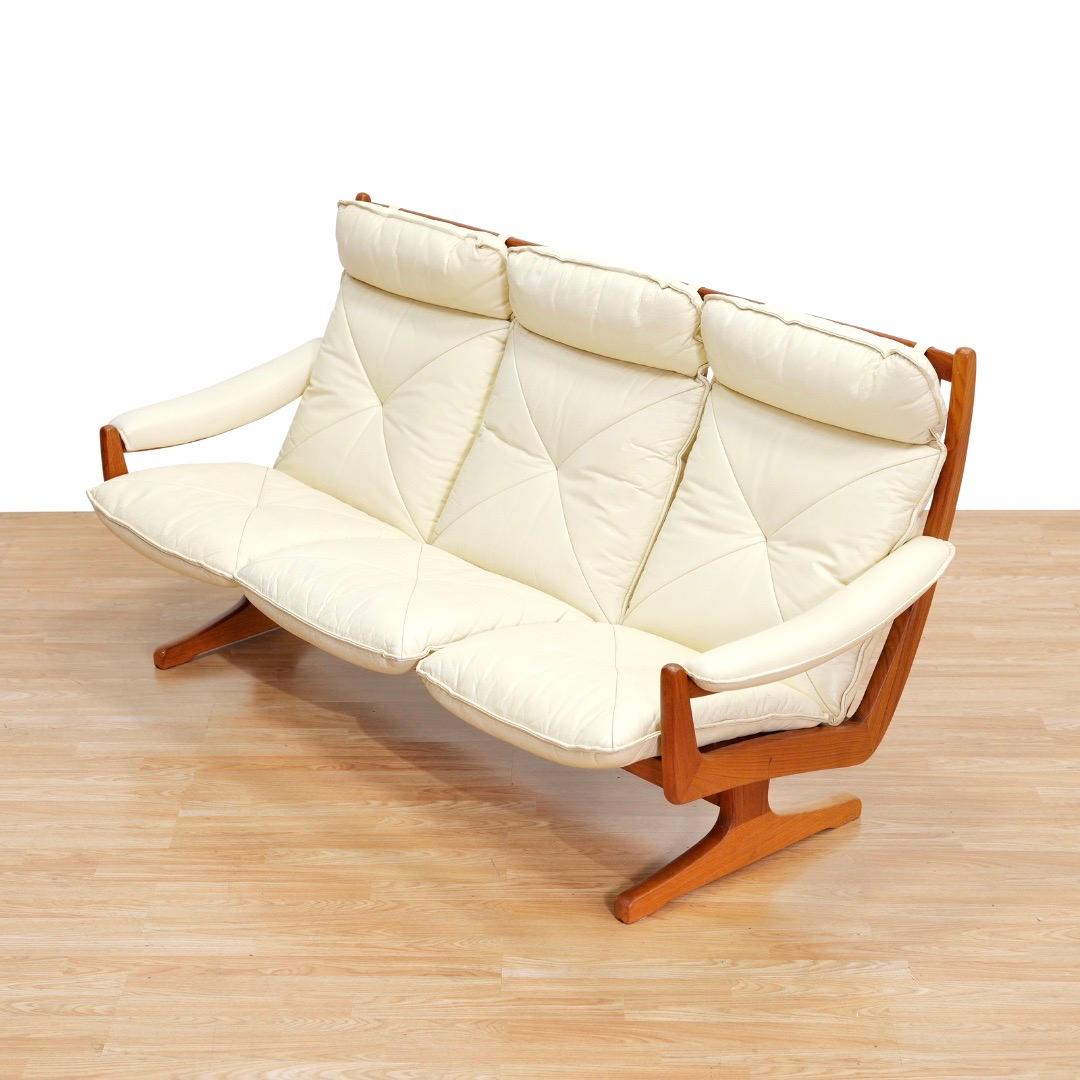 1970s Scandinavian Design Leather Sofa Set by Soda Galvano for Lied Mobler en vente 2