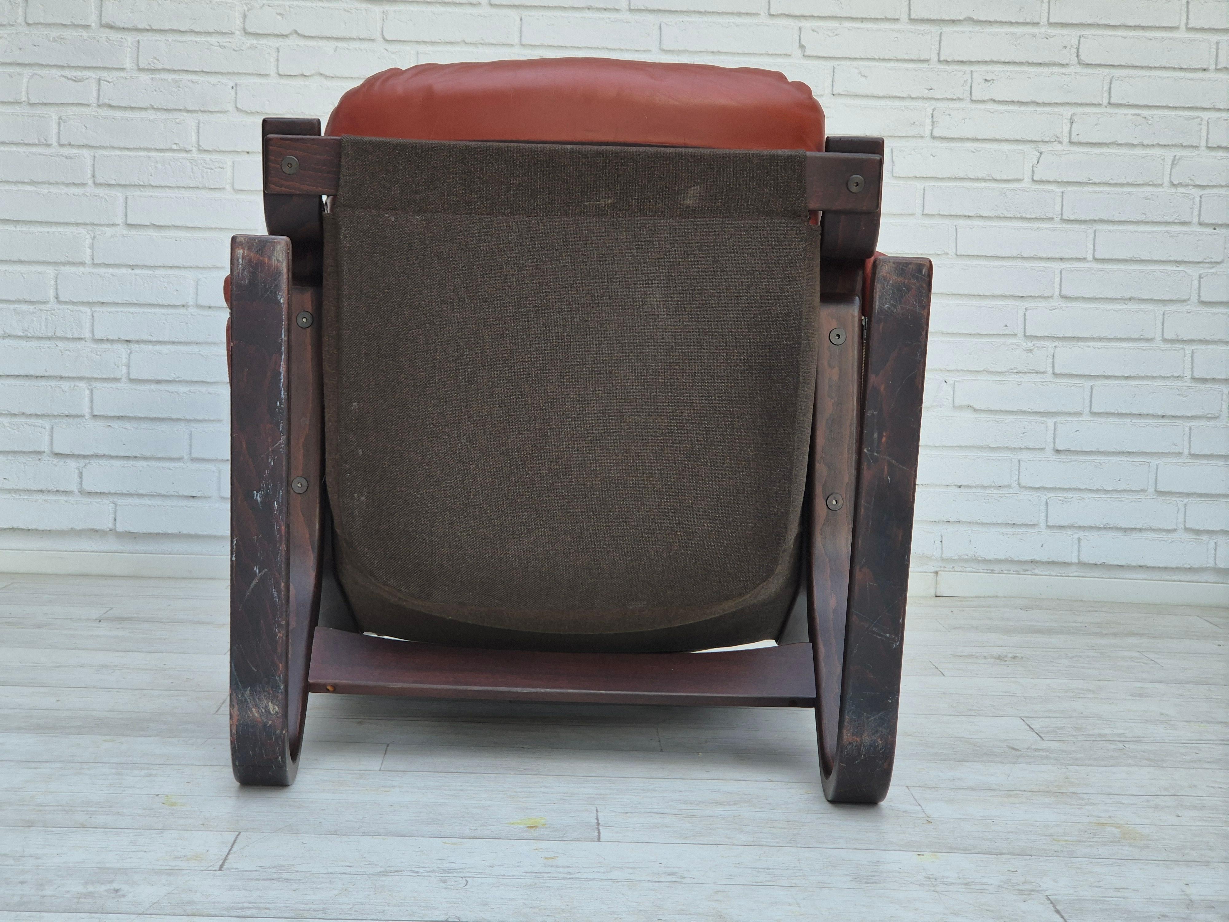 1970er Jahre, skandinavisches Design, Loungesessel, Originalzustand, braunes Leder. im Angebot 5