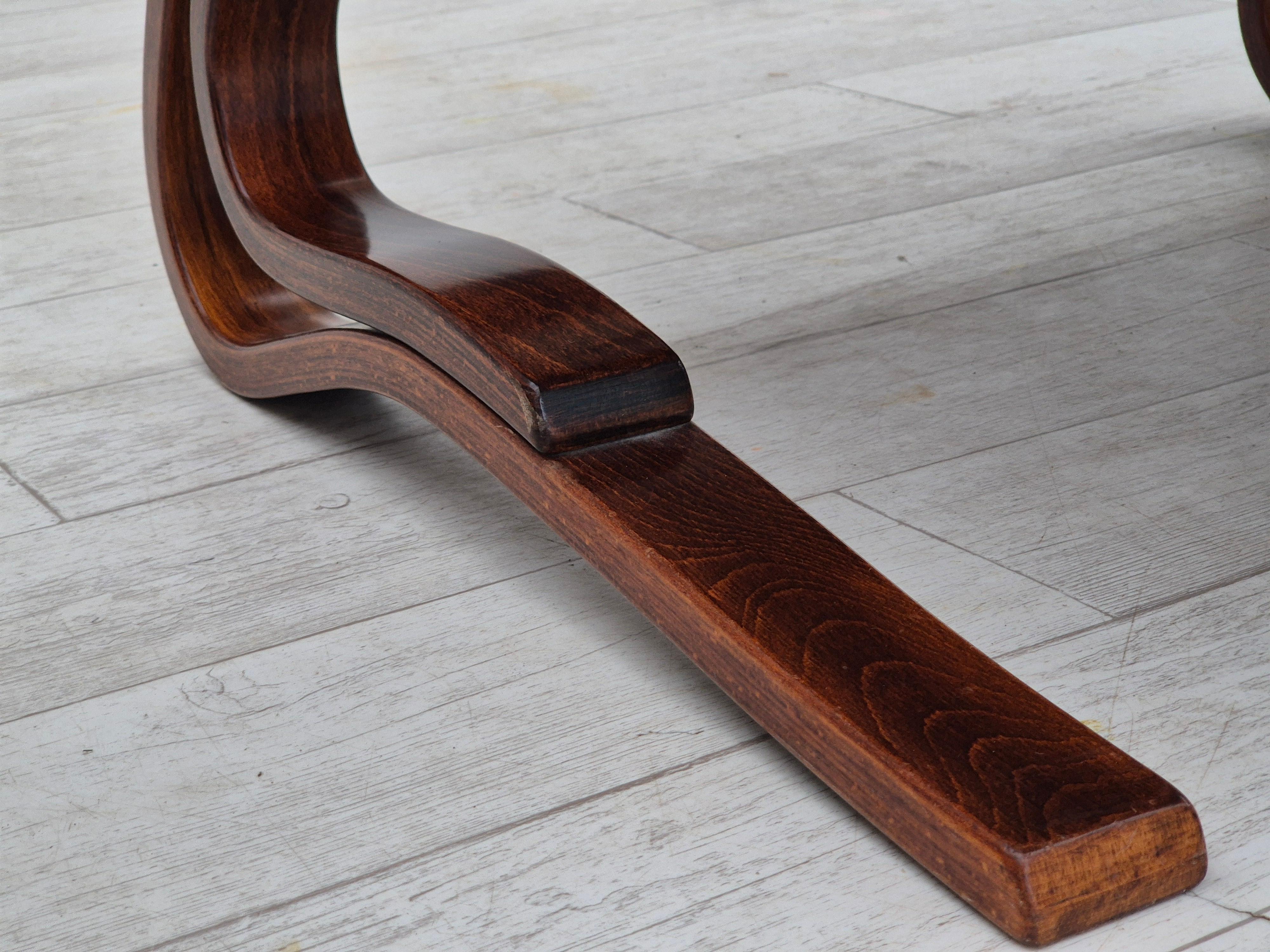 1970er Jahre, skandinavisches Design, Loungesessel, Originalzustand, Leder, gebogenes Holz im Angebot 7
