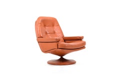 1970s Scandinavian Leather Swivel Lounge Chair