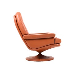 1970s Scandinavian Leather Swivel Lounge Chair