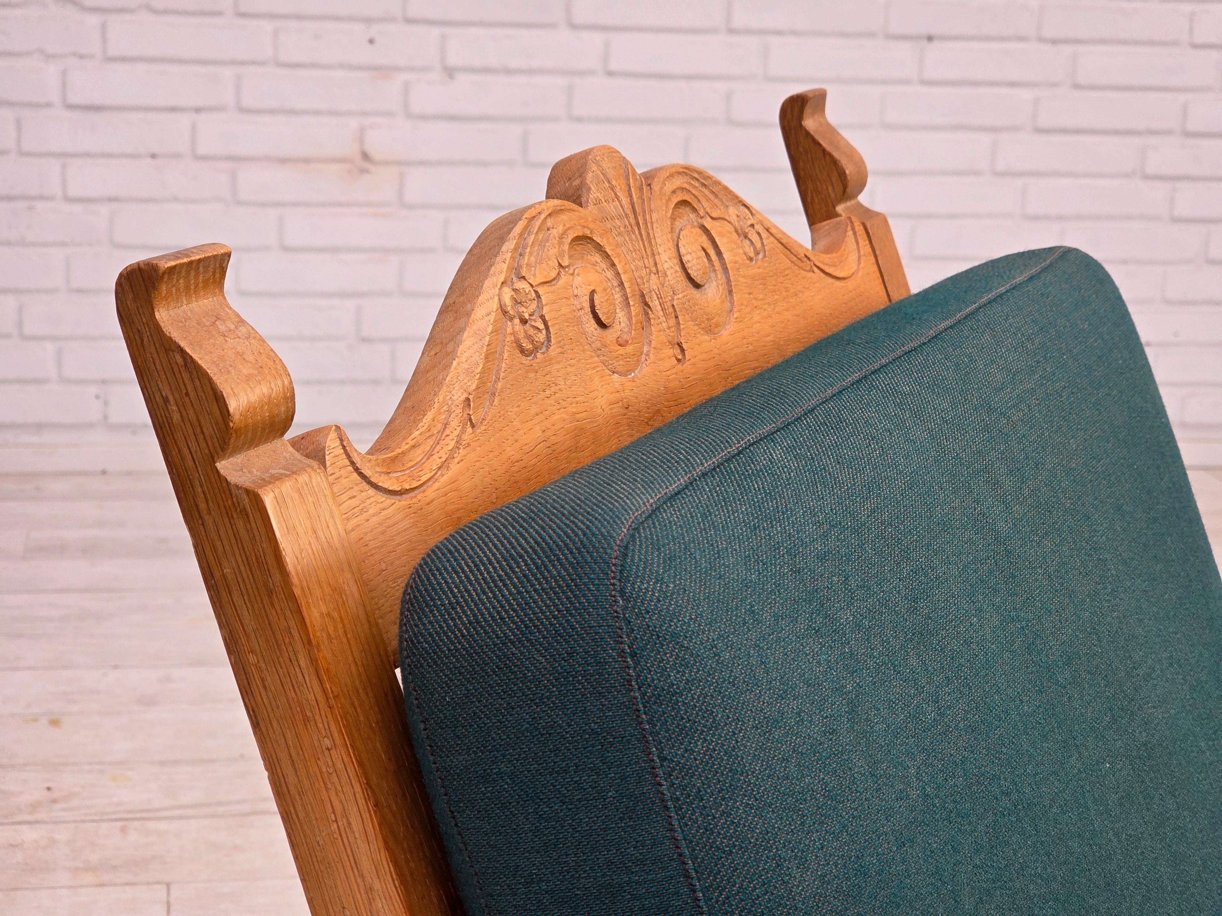 1970, chaise longue scandinave, meuble vert en laine, bois de chêne massif. en vente 4