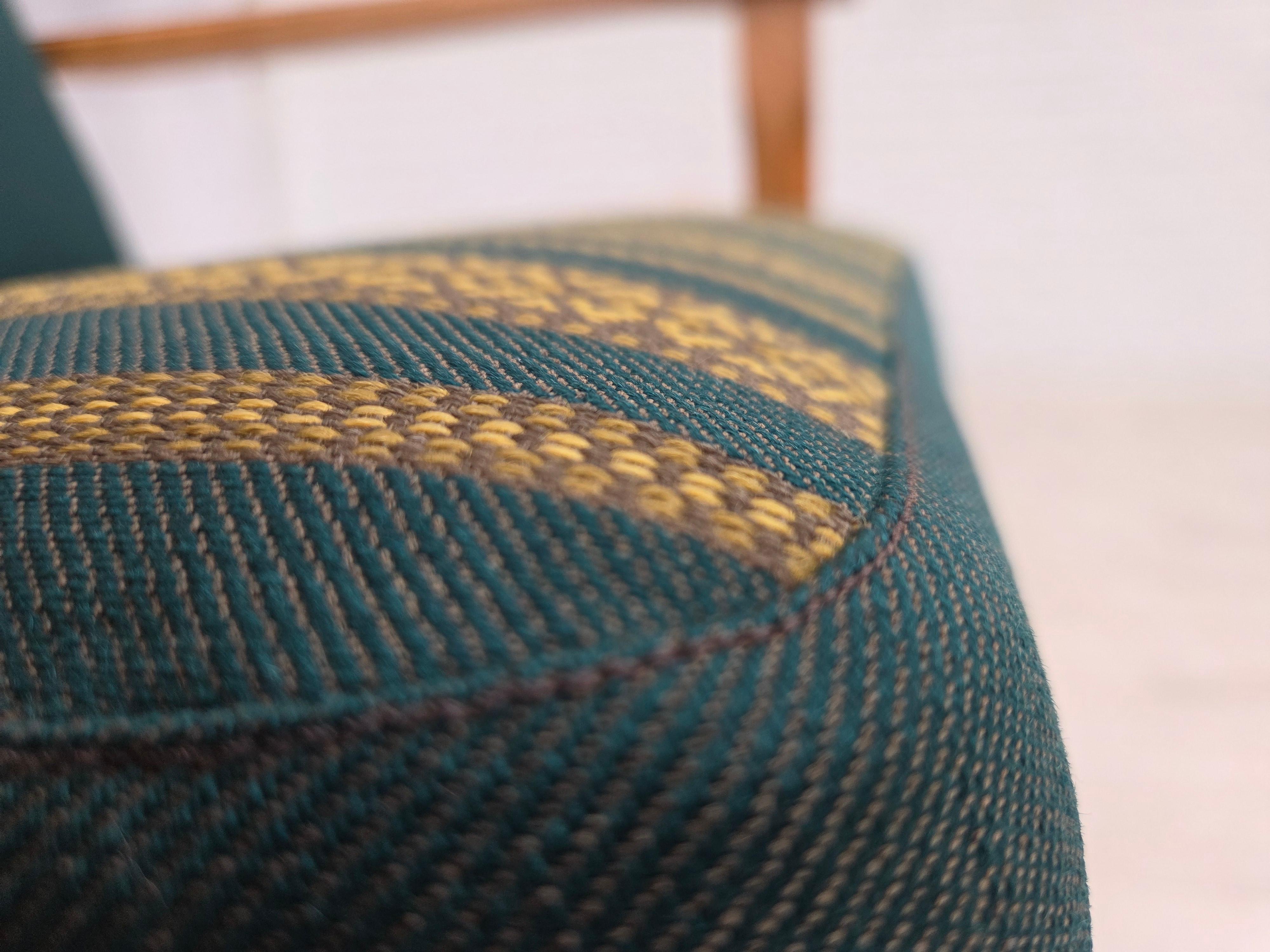 1970, chaise longue scandinave, meuble vert en laine, bois de chêne massif. en vente 6