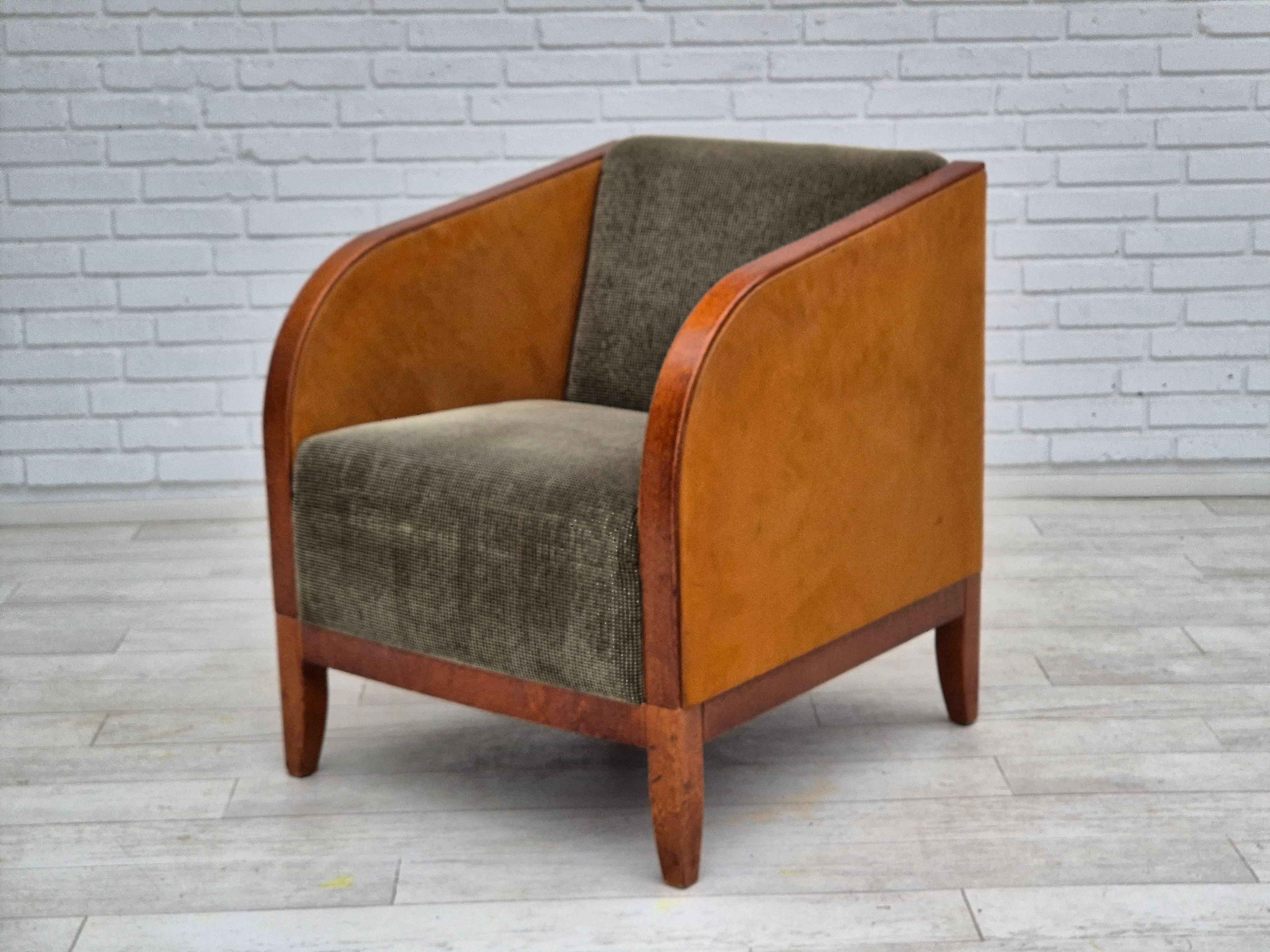 1970s, Scandinavian lounge chair, original very good condition, art deco style. For Sale 7