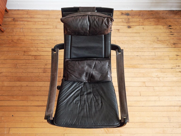 1970s Scandinavian Mid-Century Modern Black Leather Relax Chair For Sale 5