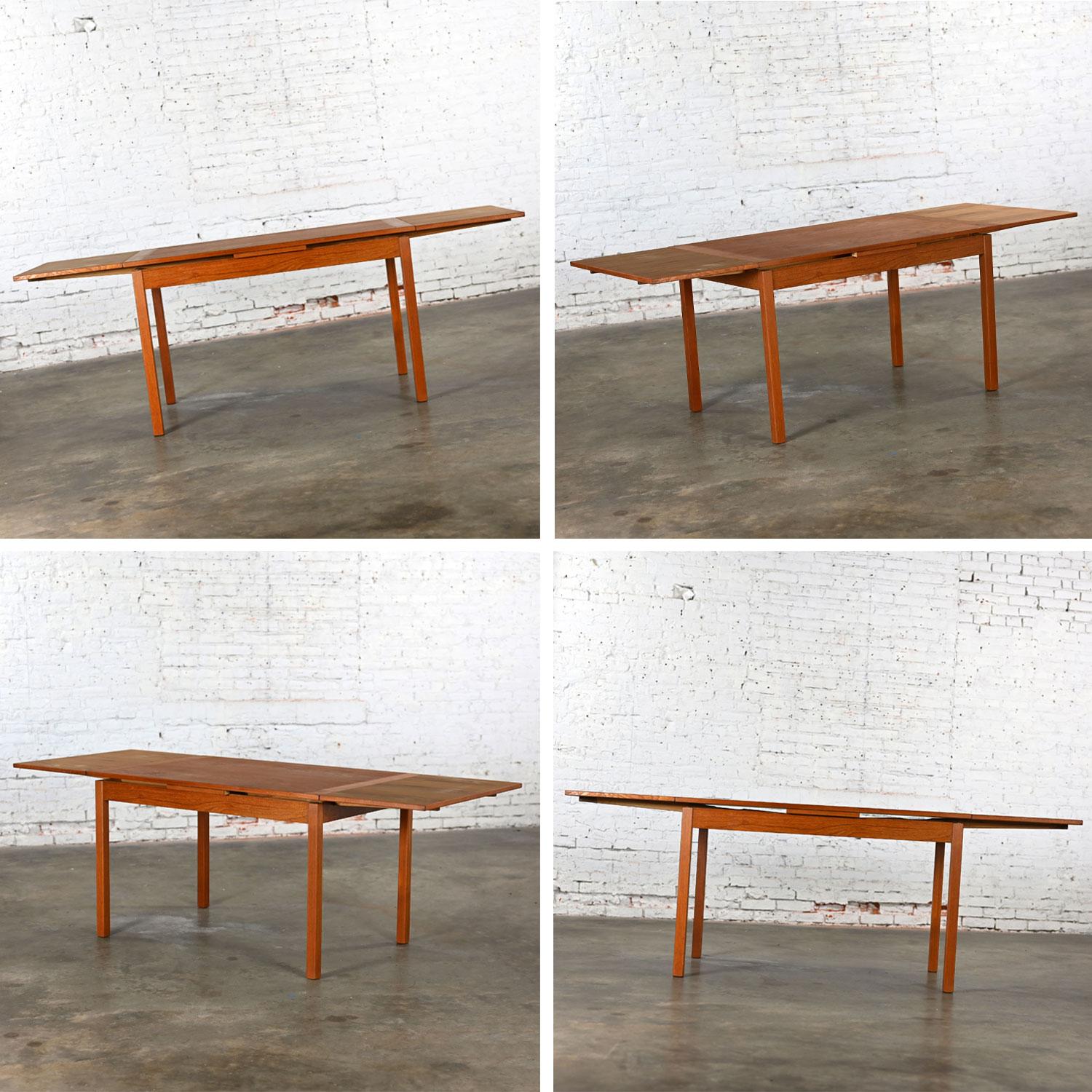 1970’s Scandinavian Modern D Scan Teak Draw Leaf Expanding Dining Table For Sale 11
