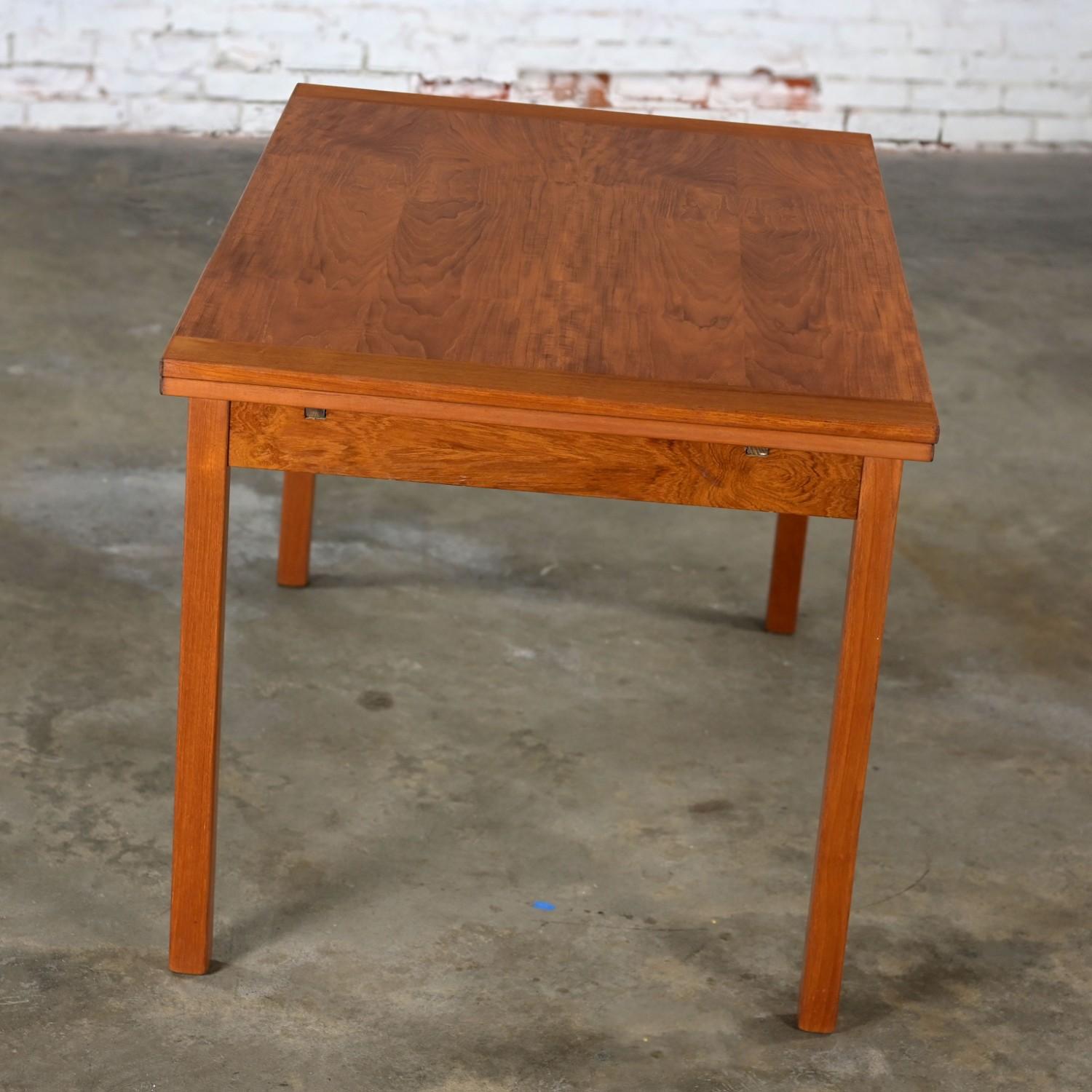 1970’s Scandinavian Modern D Scan Teak Draw Leaf Expanding Dining Table For Sale 1
