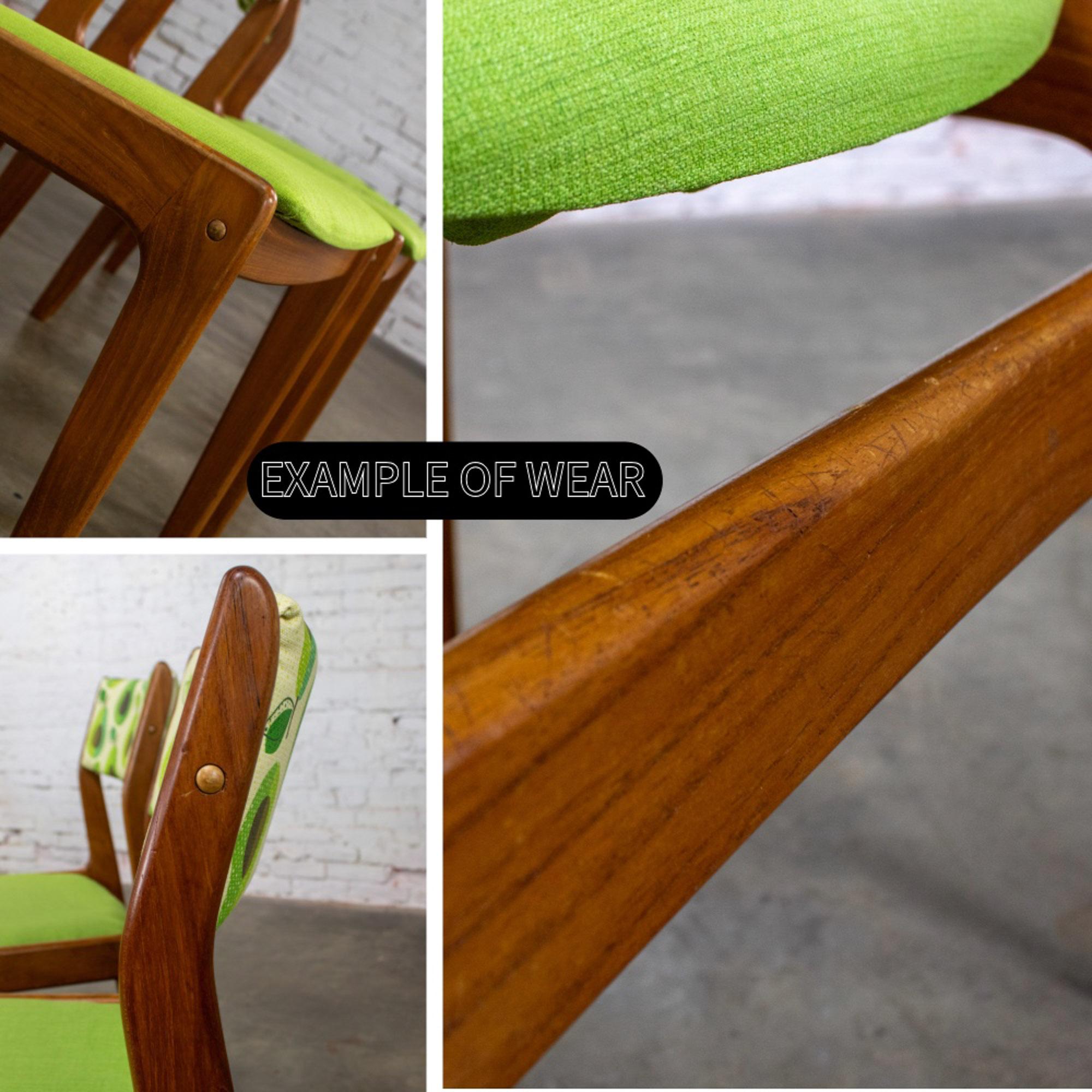 The Modern Scandinavian Scandinavian Dining Chairs by D Scan Teak Frames & Avocado Set 4 en vente 12