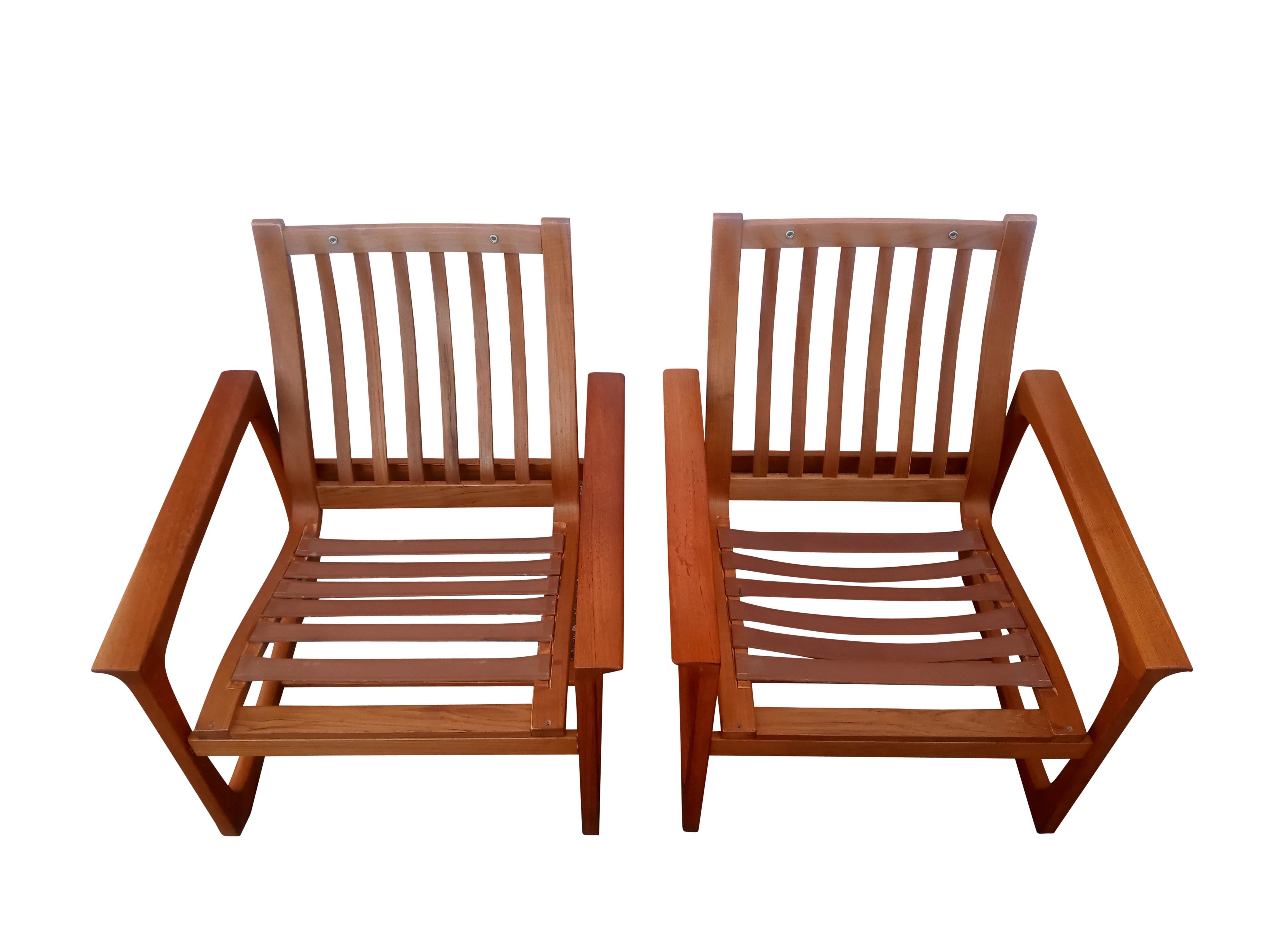 Norwegian 1970s Scandinavian Pair Lounge Chairs, Lied Mobler Norway, Teak & Leather For Sale