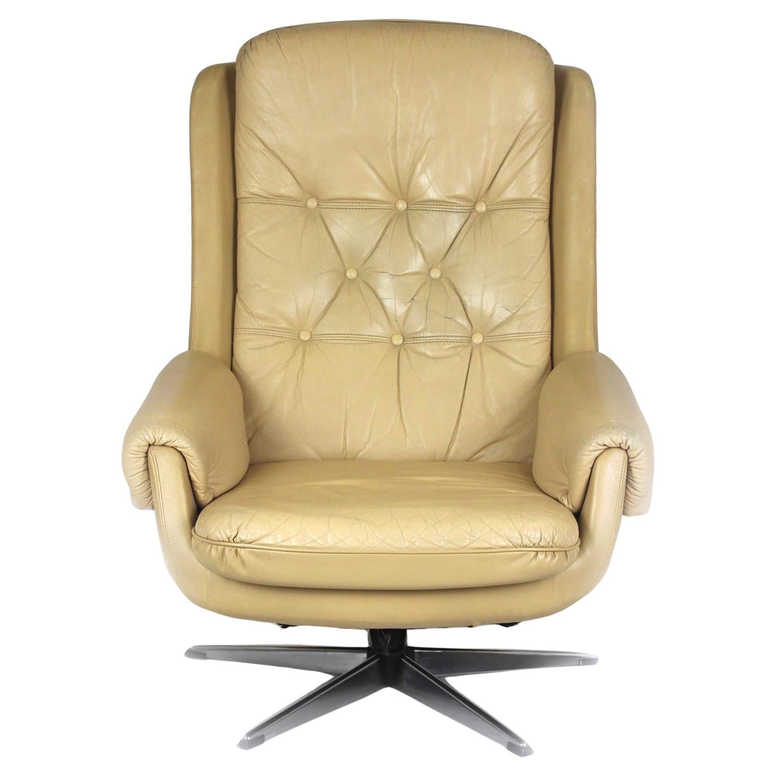 1970s Scandinavian PEEM Leather Lounge Chair – Swivel Base & Adjustable Tilt
