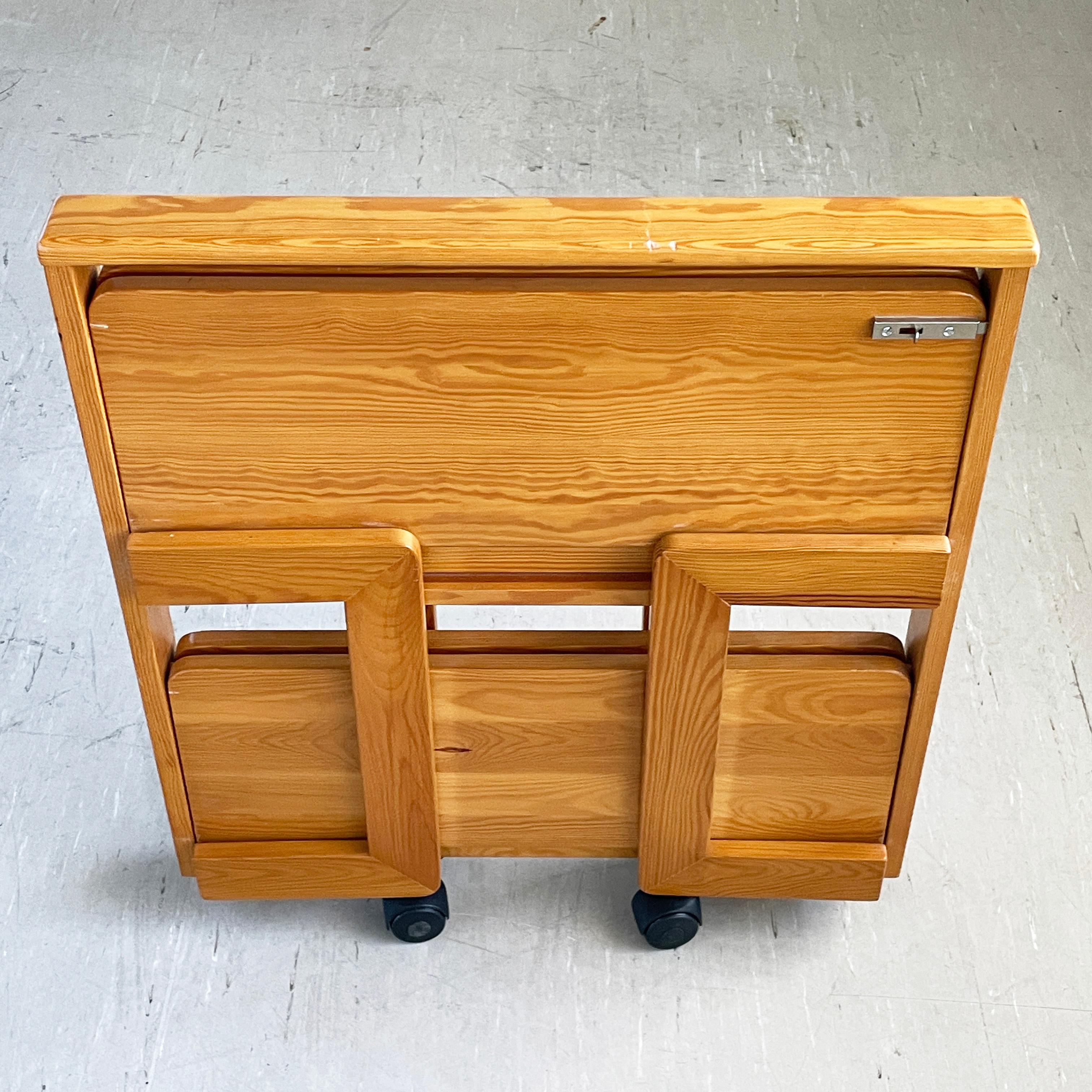 1970's Scandinavian Pinewood Folding Serving Trolley For Sale 14