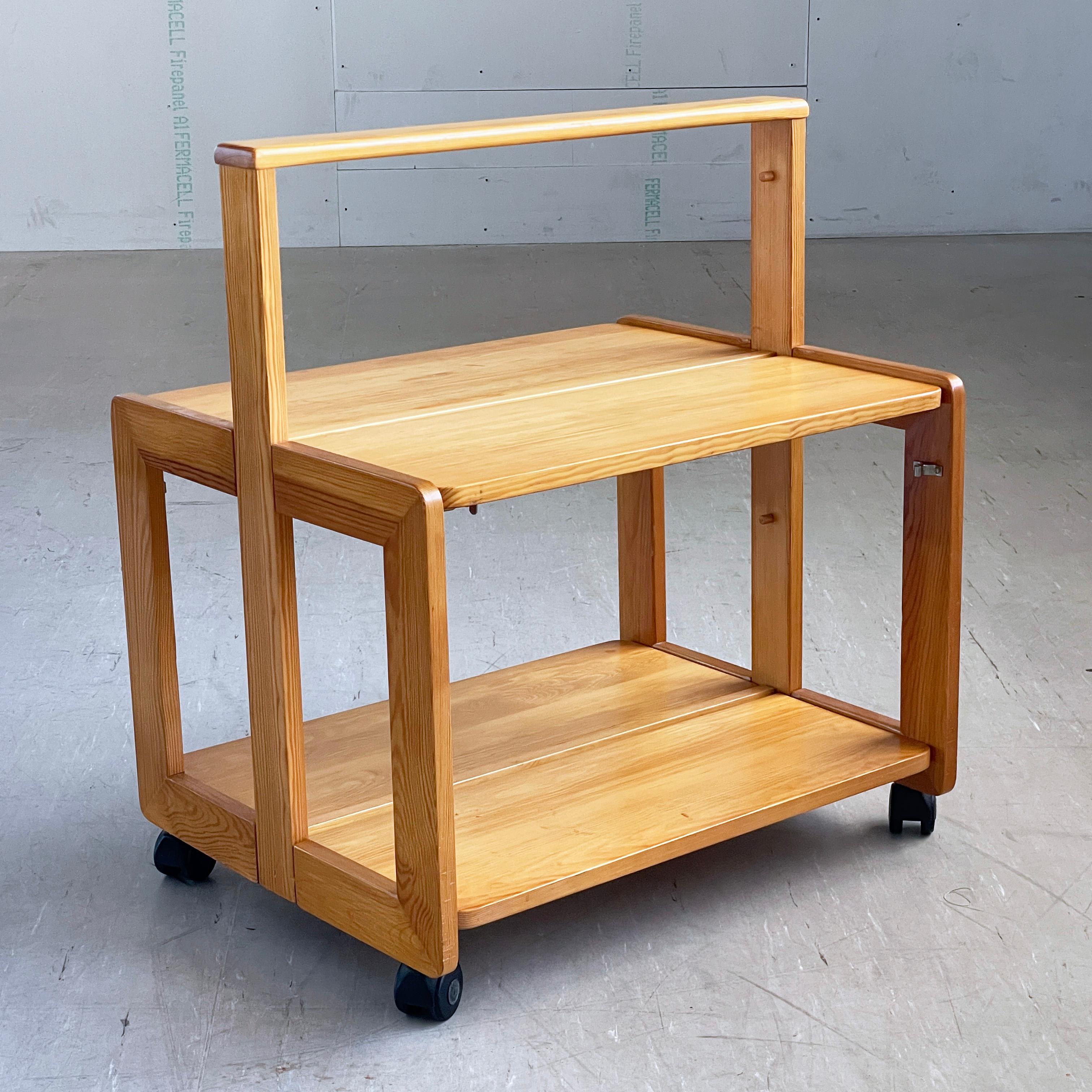 1970's Scandinavian Pinewood Folding Serving Trolley For Sale 3
