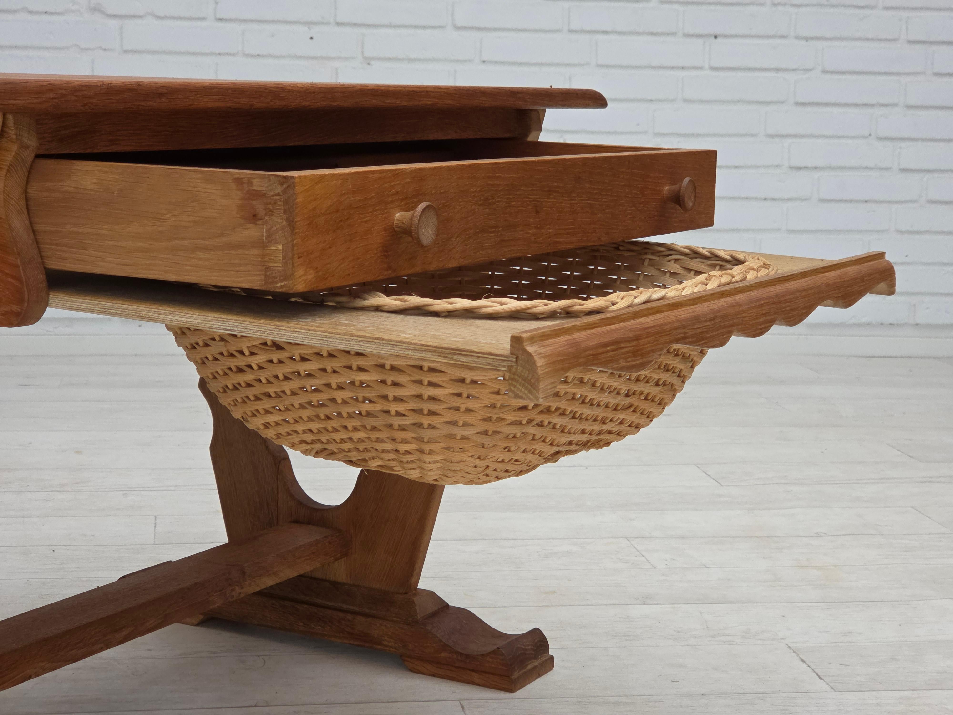 1970s, Scandinavian side table with drawers, solid oak wood, rattan. For Sale 5