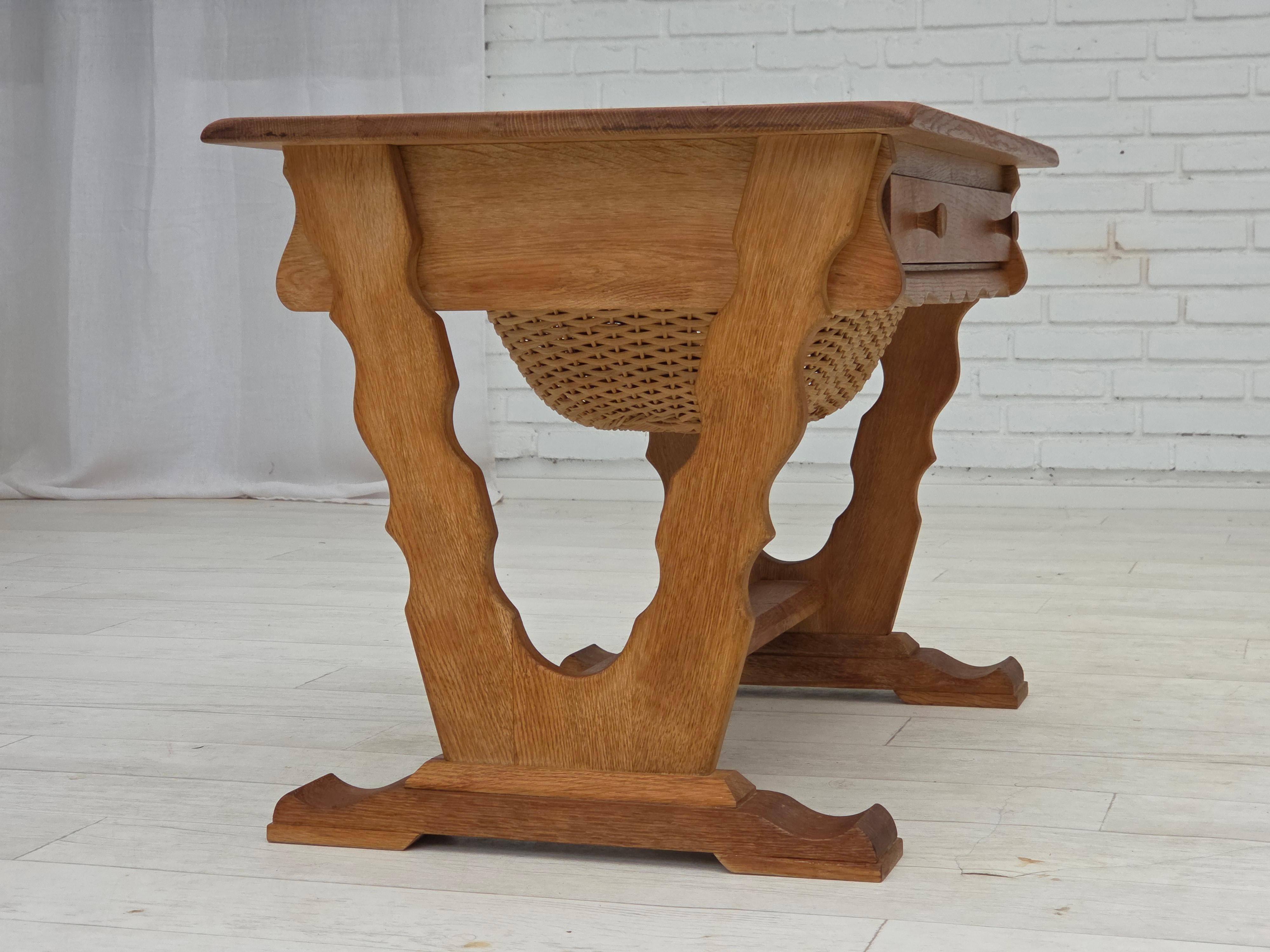 1970s, Scandinavian side table with drawers, solid oak wood, rattan. For Sale 8