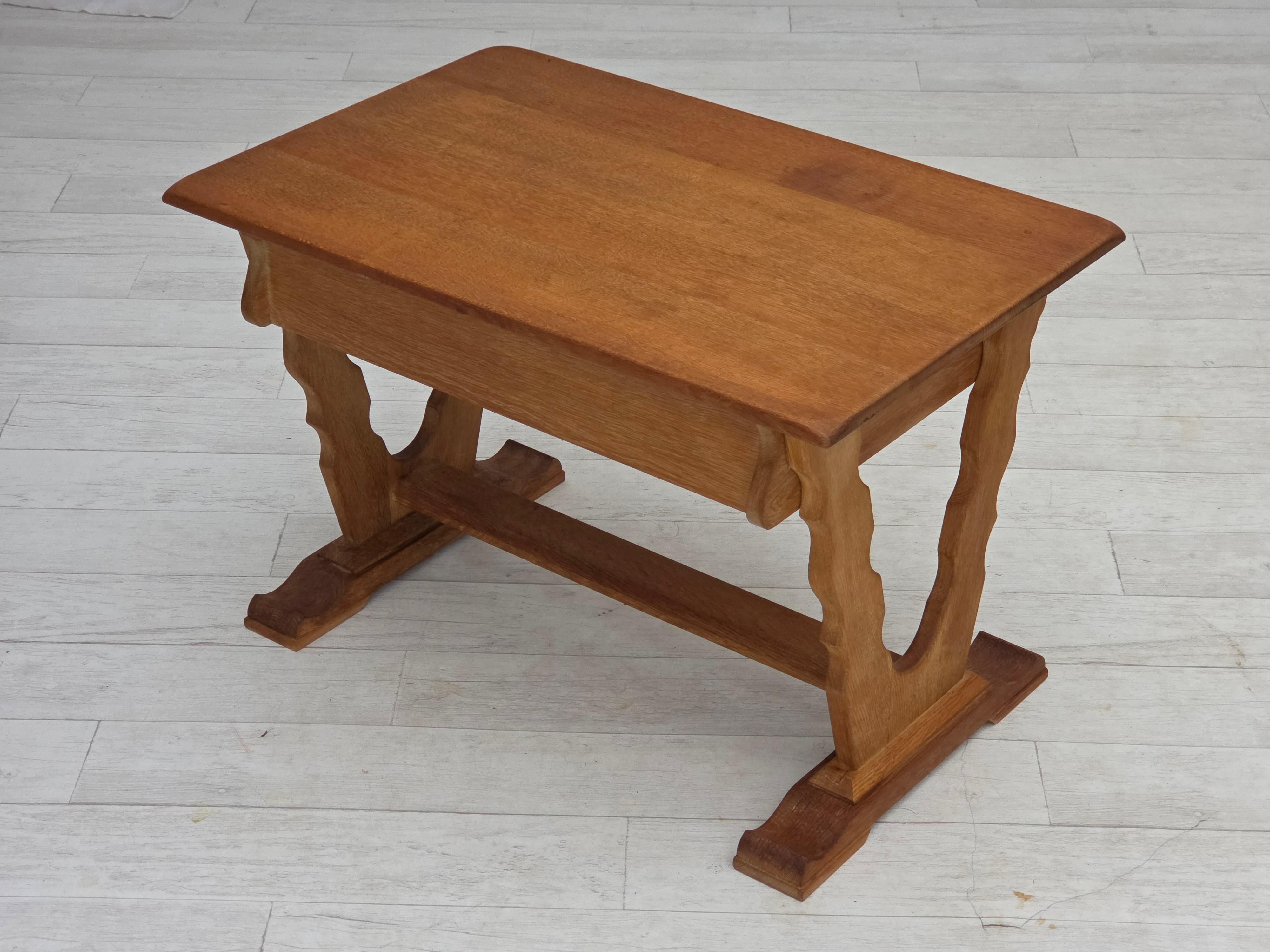 1970s, Scandinavian side table with drawers, solid oak wood, rattan. For Sale 9