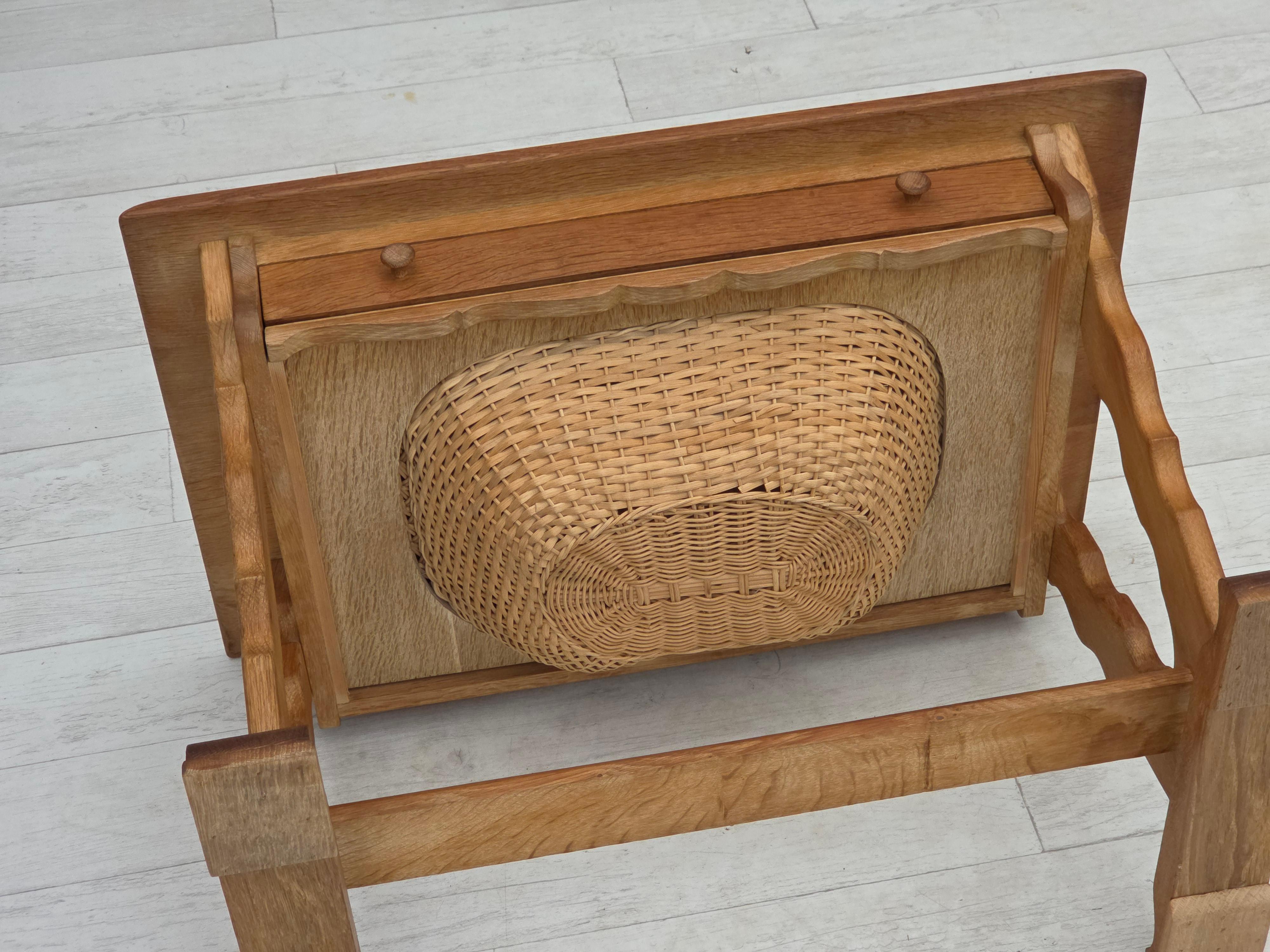 1970s, Scandinavian side table with drawers, solid oak wood, rattan. For Sale 13