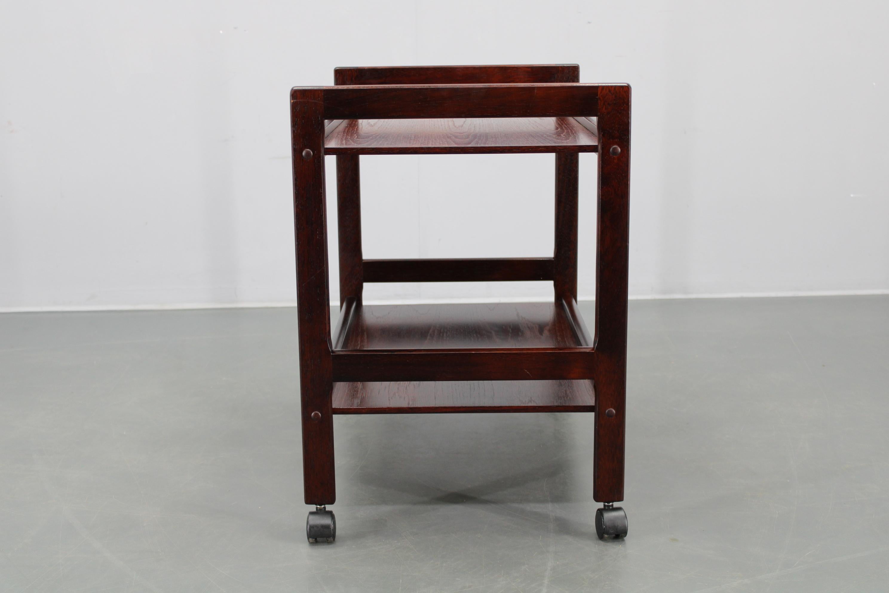 Chariot de service scandinave en teck des années 1970 par Brdr Furbo Spøttrup Bon état - En vente à Praha, CZ