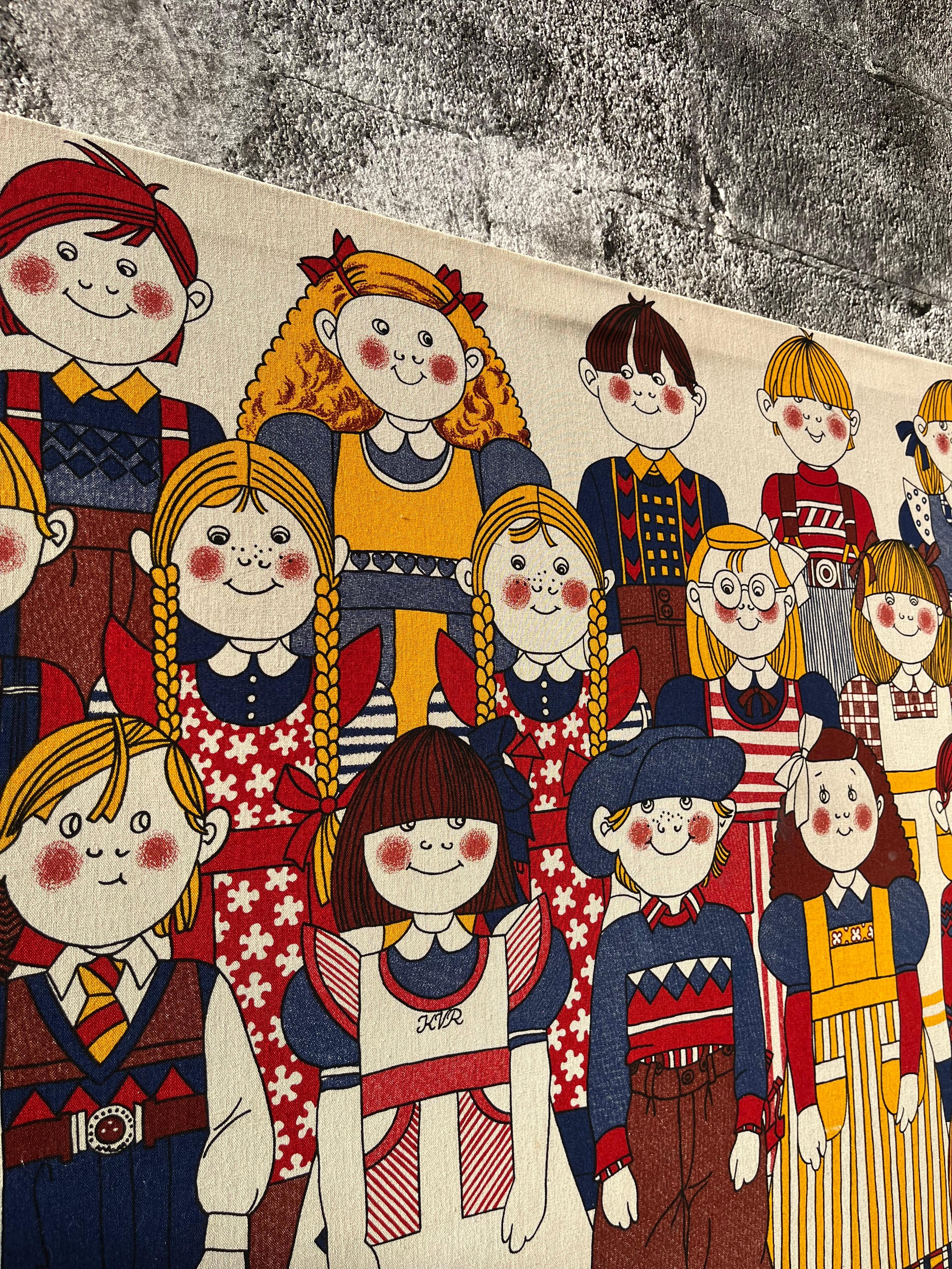 1970s Scandinavian Wall Textile Children Print by Finlayson, Finland.  For Sale 8