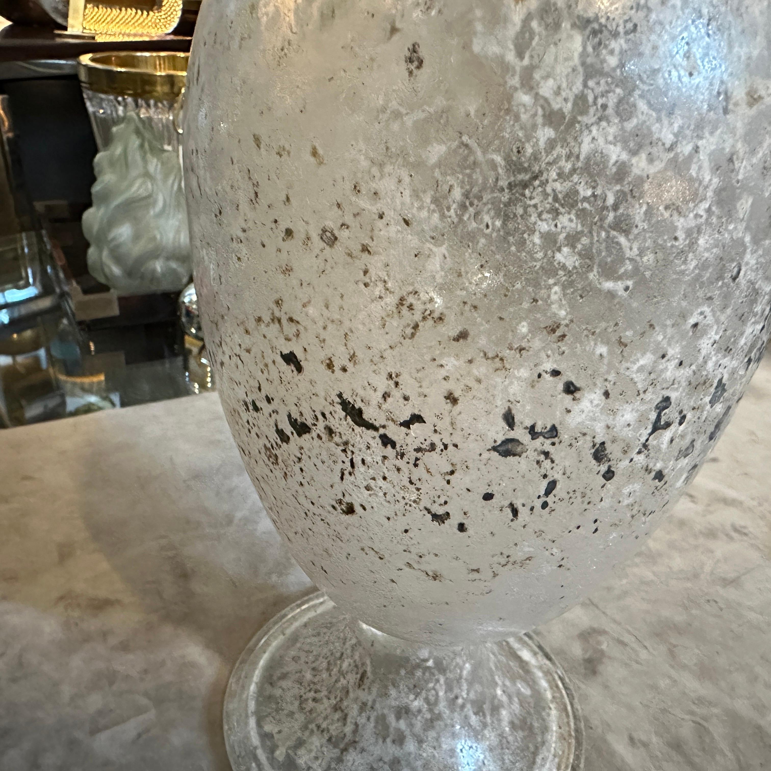 Vaso a forma di anfora alta in vetro di Murano degli anni '70 di Seguso in vendita 3