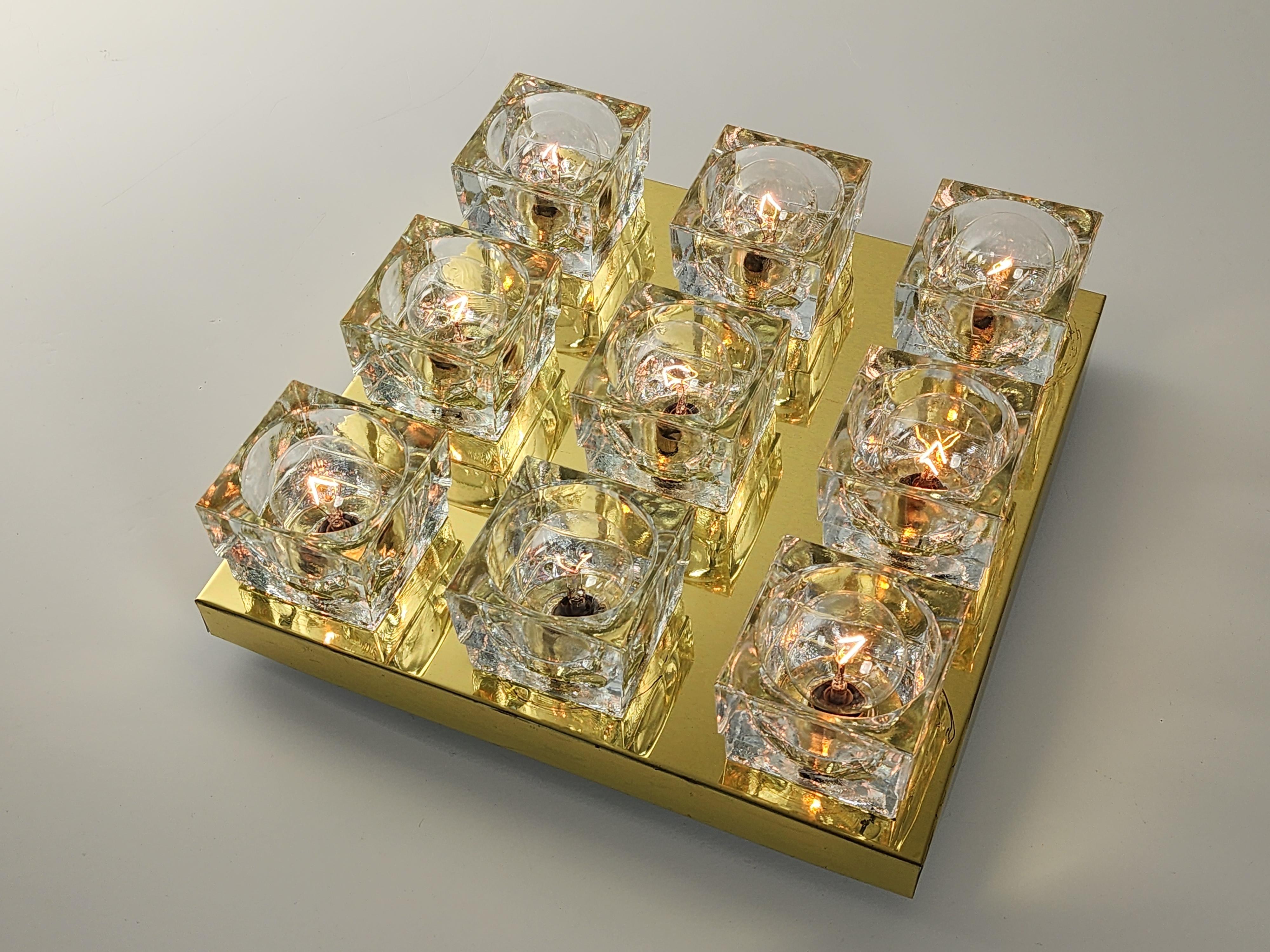 1970s  Sciolari  9 Thick Glass Cube Flush Mount for Lightolier , USA For Sale 4