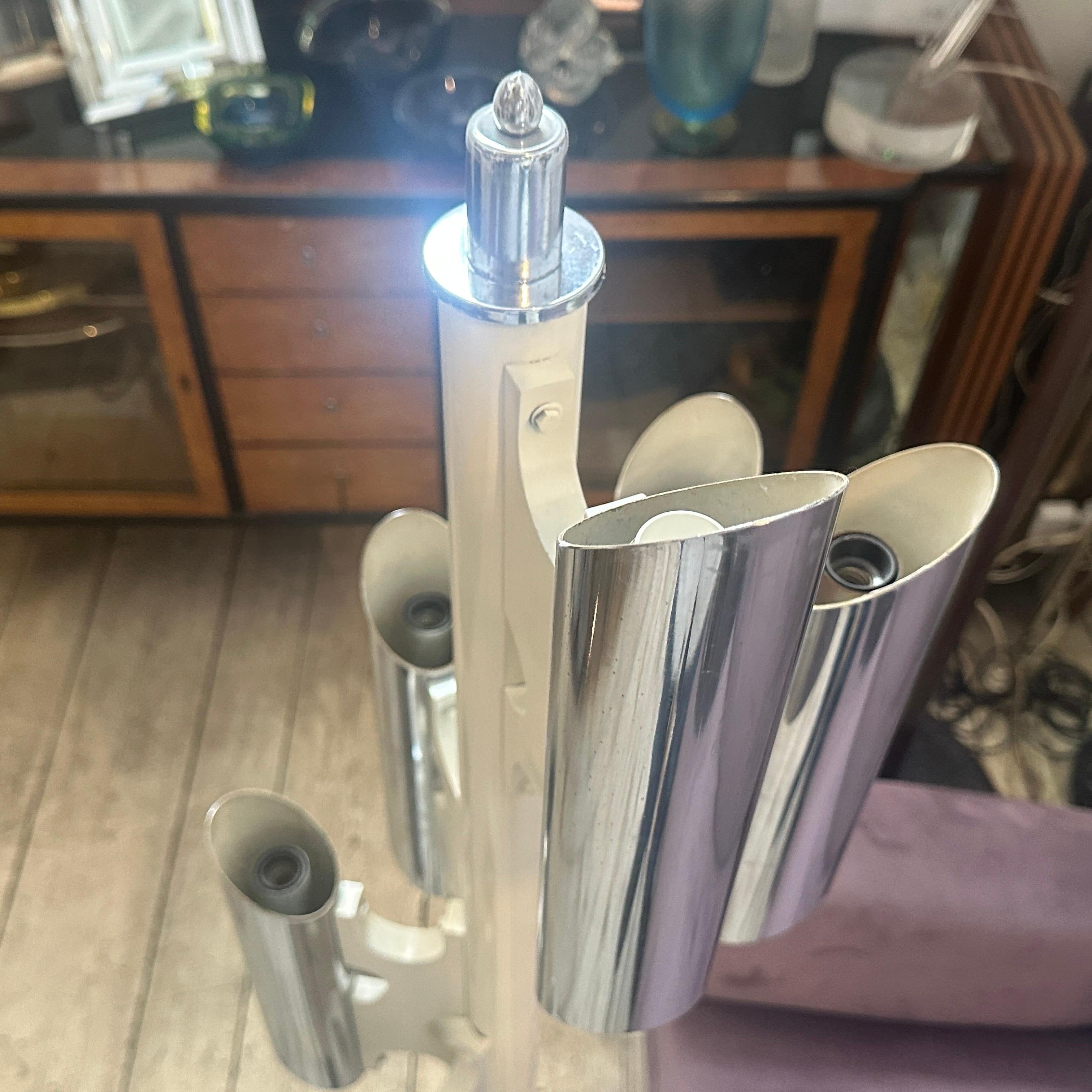 1970s Sciolari Style Space Age Chromed Metal and White Wood Italian Floor Lamp For Sale 9