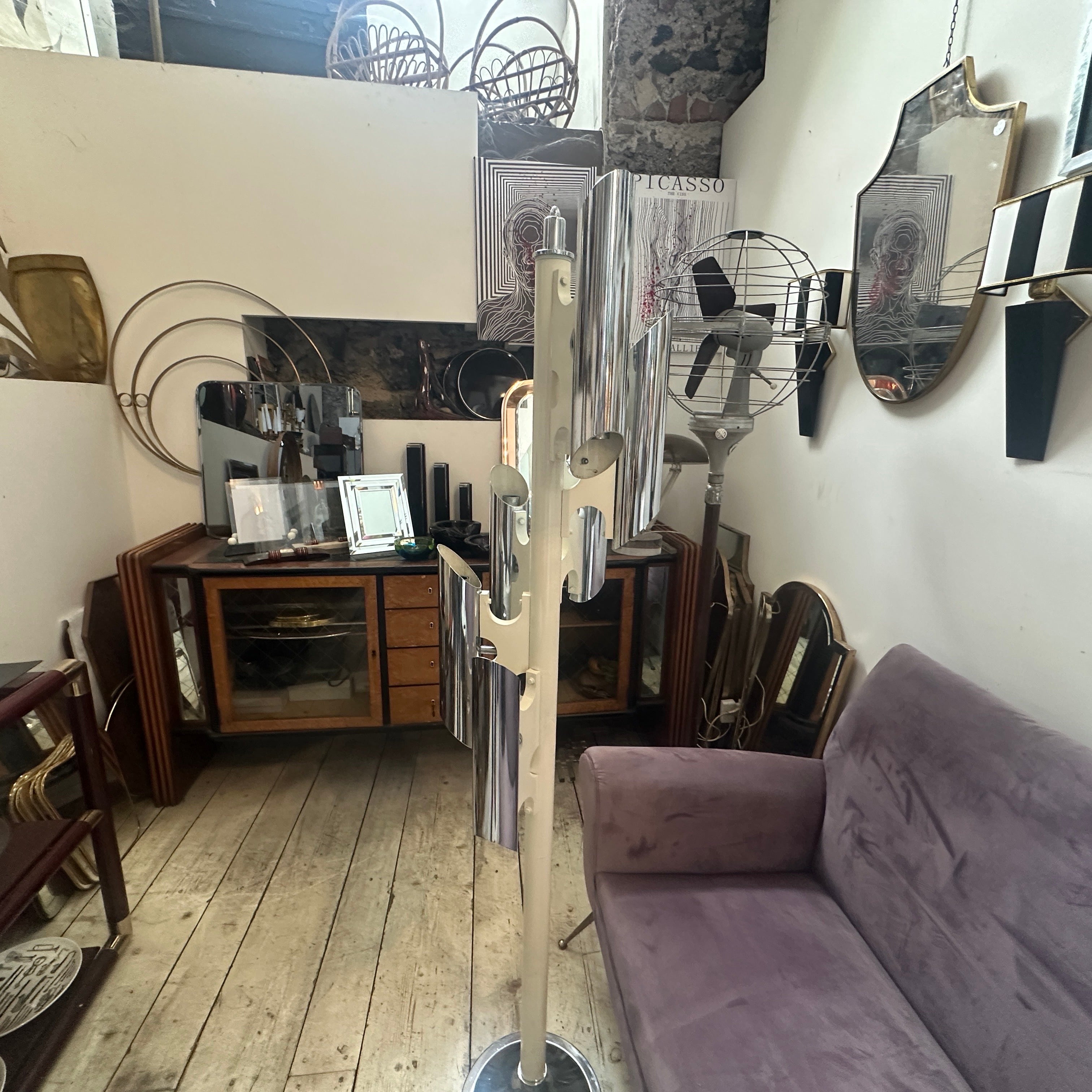 The twelve lights lamp is a vintage 