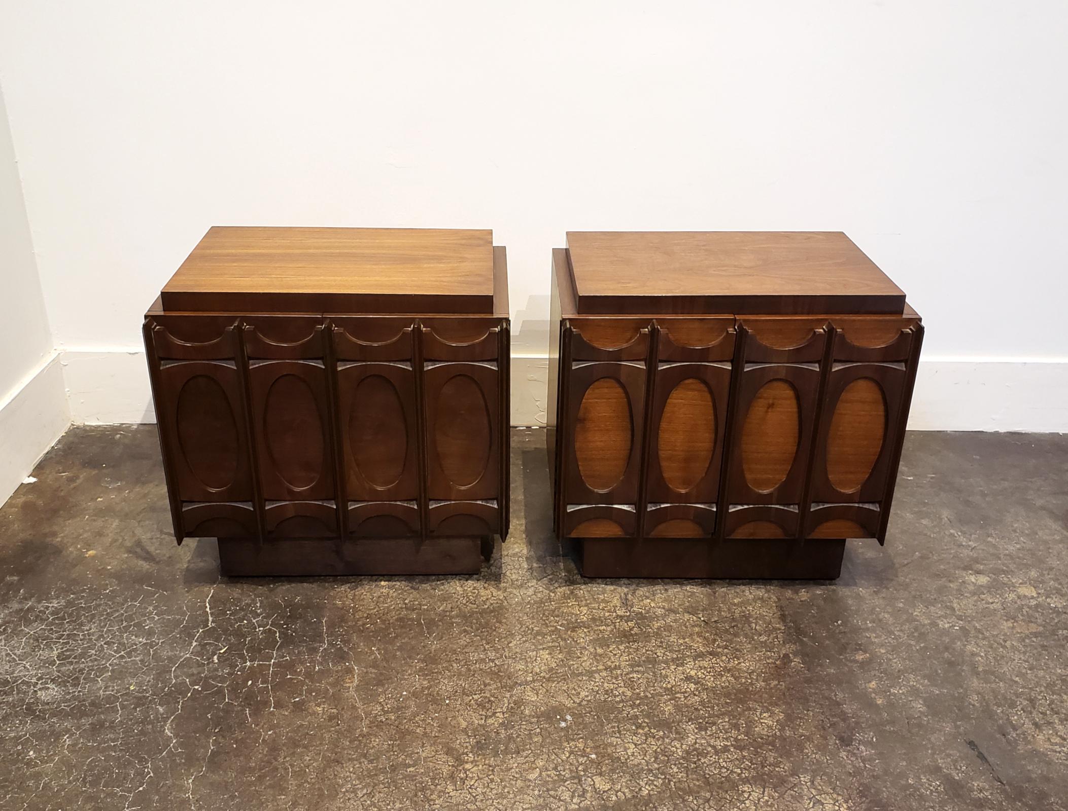 Canadian 1970s Sculpted Brutalist Walnut Nightstands, Brasilia Style For Sale