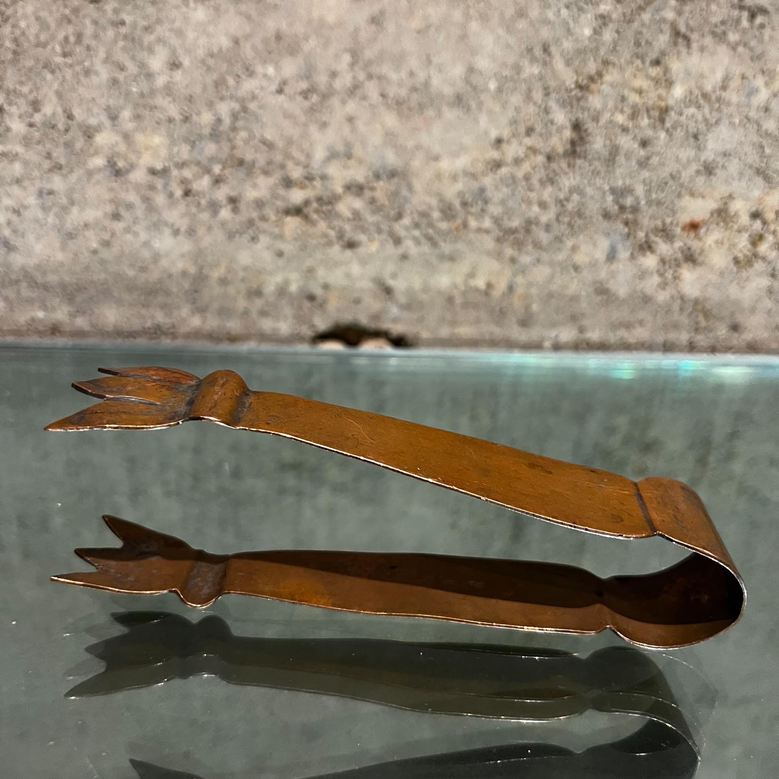1970s Sculpted Patinated Copper Ice Tongs Passport Scotch Whiskey For Sale 1