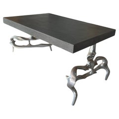 1970 Mesa de cóctel escultórica de aluminio fundido de Victor Roman