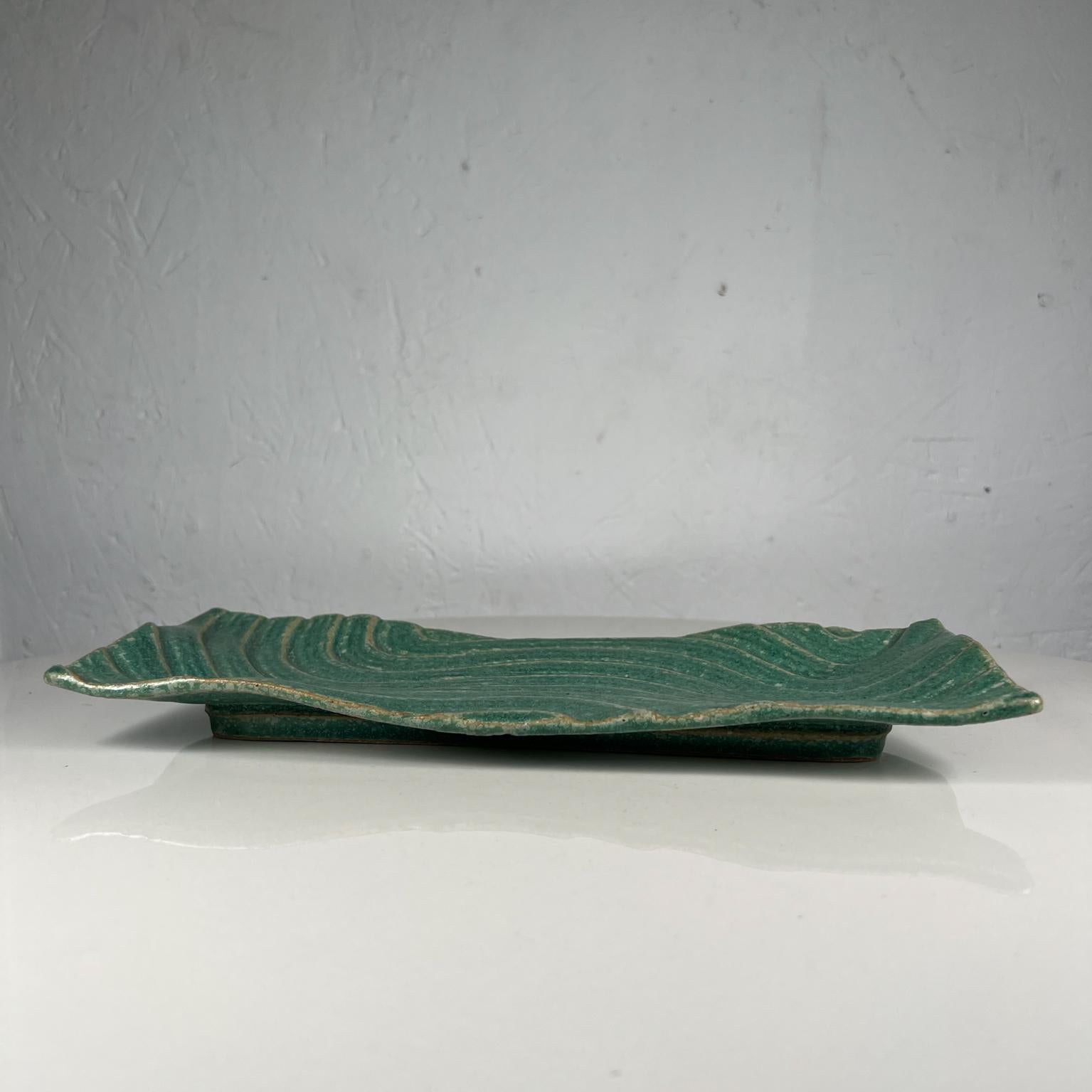 1970s Sculptural Green Wave Dish Studio Art Stoneware Pottery Artist Ed Thompson 5