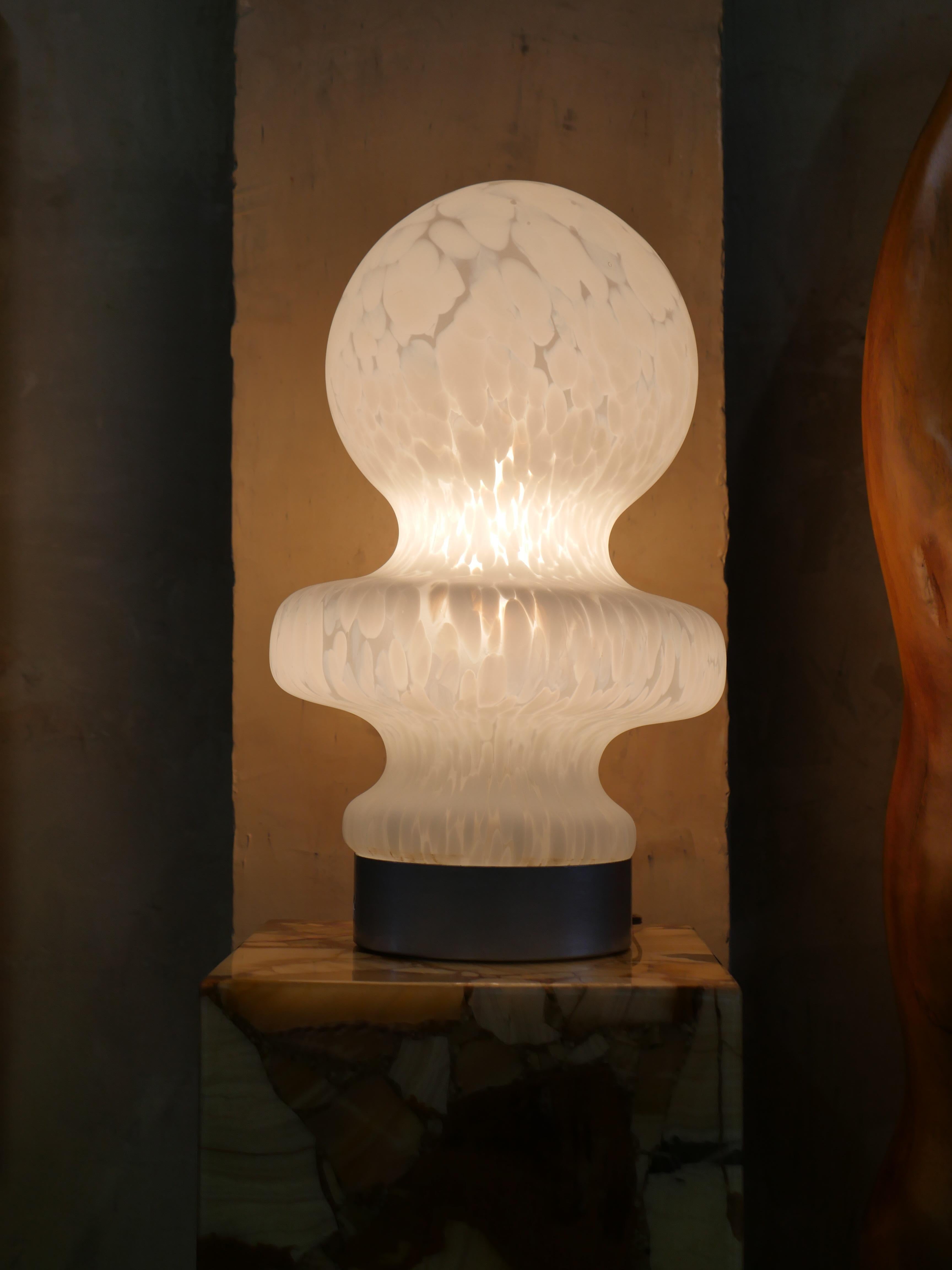 1970s Sculptural Hand-Blown Textured Glass Table Lamp Desconocido en venta