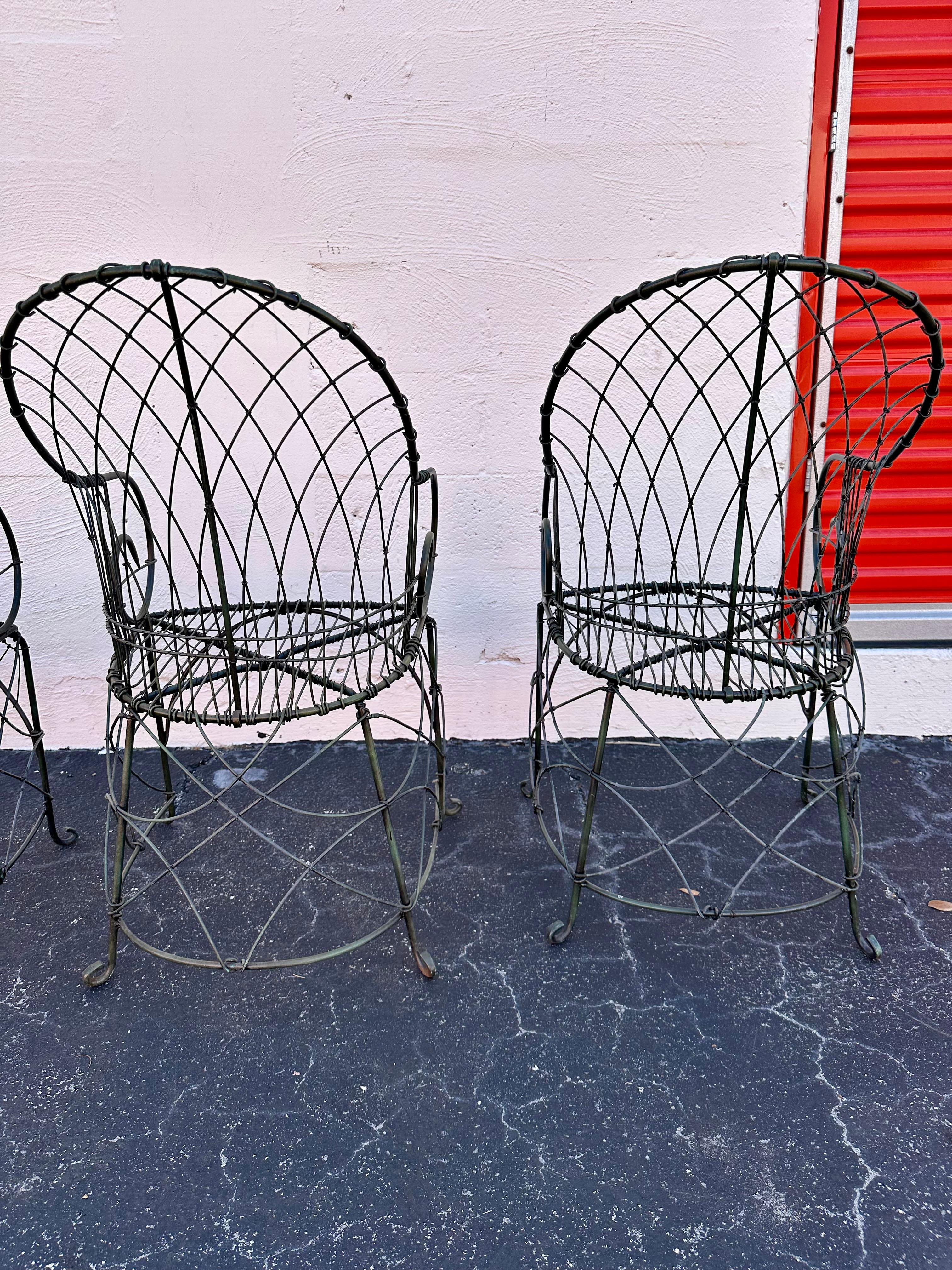 Tavolo e sedie scultorei degli anni '70, realizzati a mano, in Greene & Greene, set di 5 persone in vendita 3