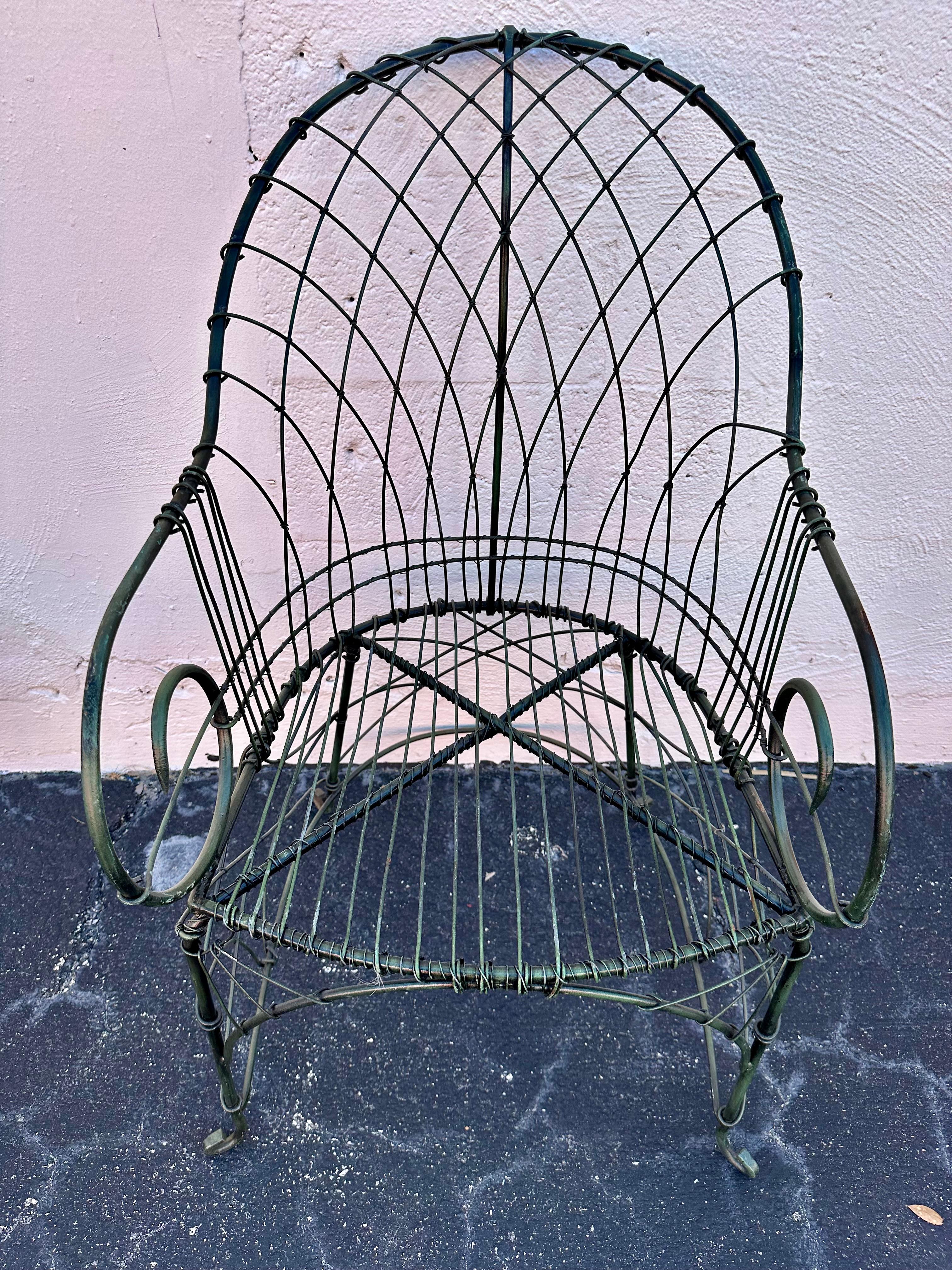 Tavolo e sedie scultorei degli anni '70, realizzati a mano, in Greene & Greene, set di 5 persone in vendita 5