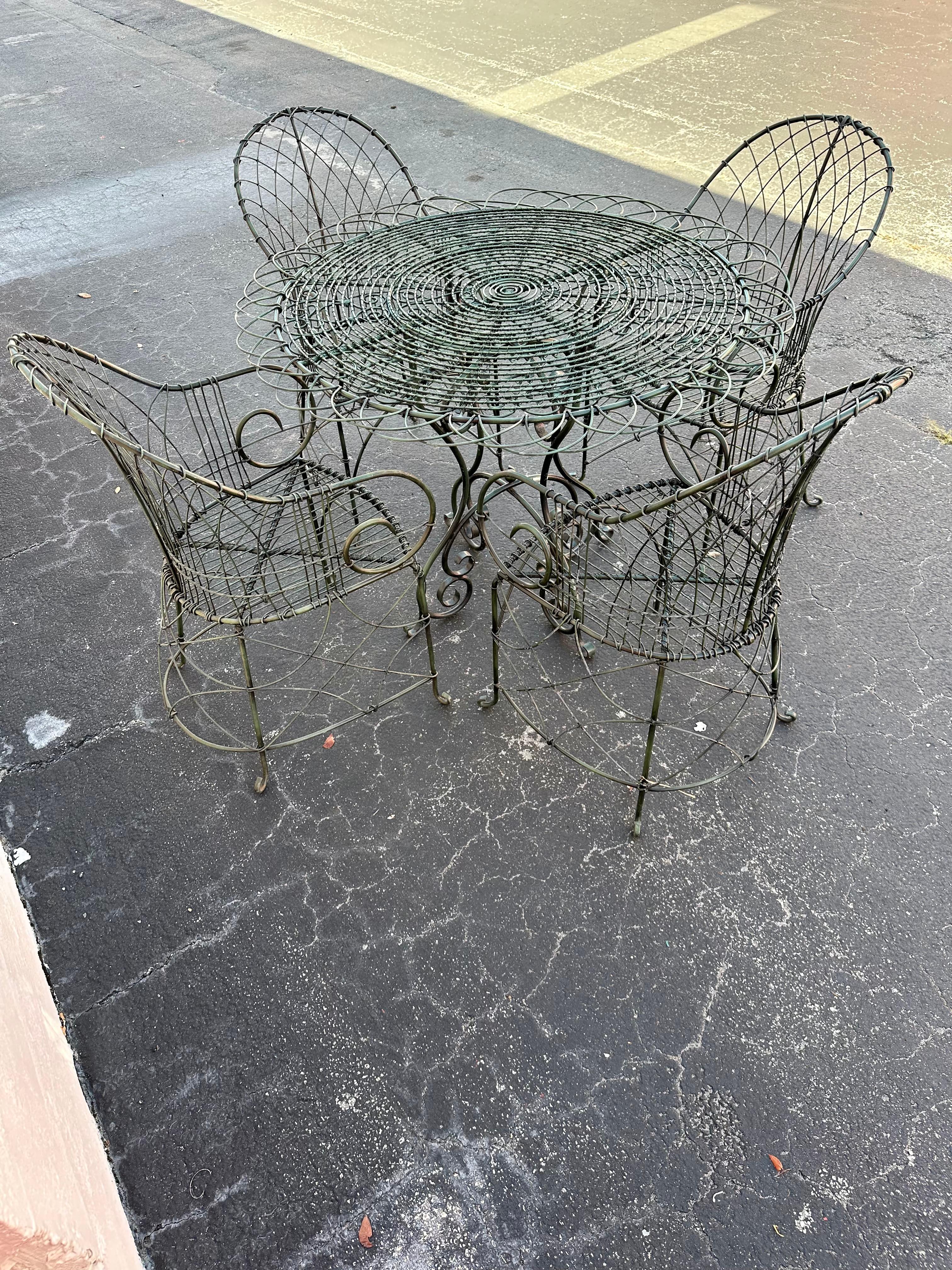 Asiatico Tavolo e sedie scultorei degli anni '70, realizzati a mano, in Greene & Greene, set di 5 persone in vendita
