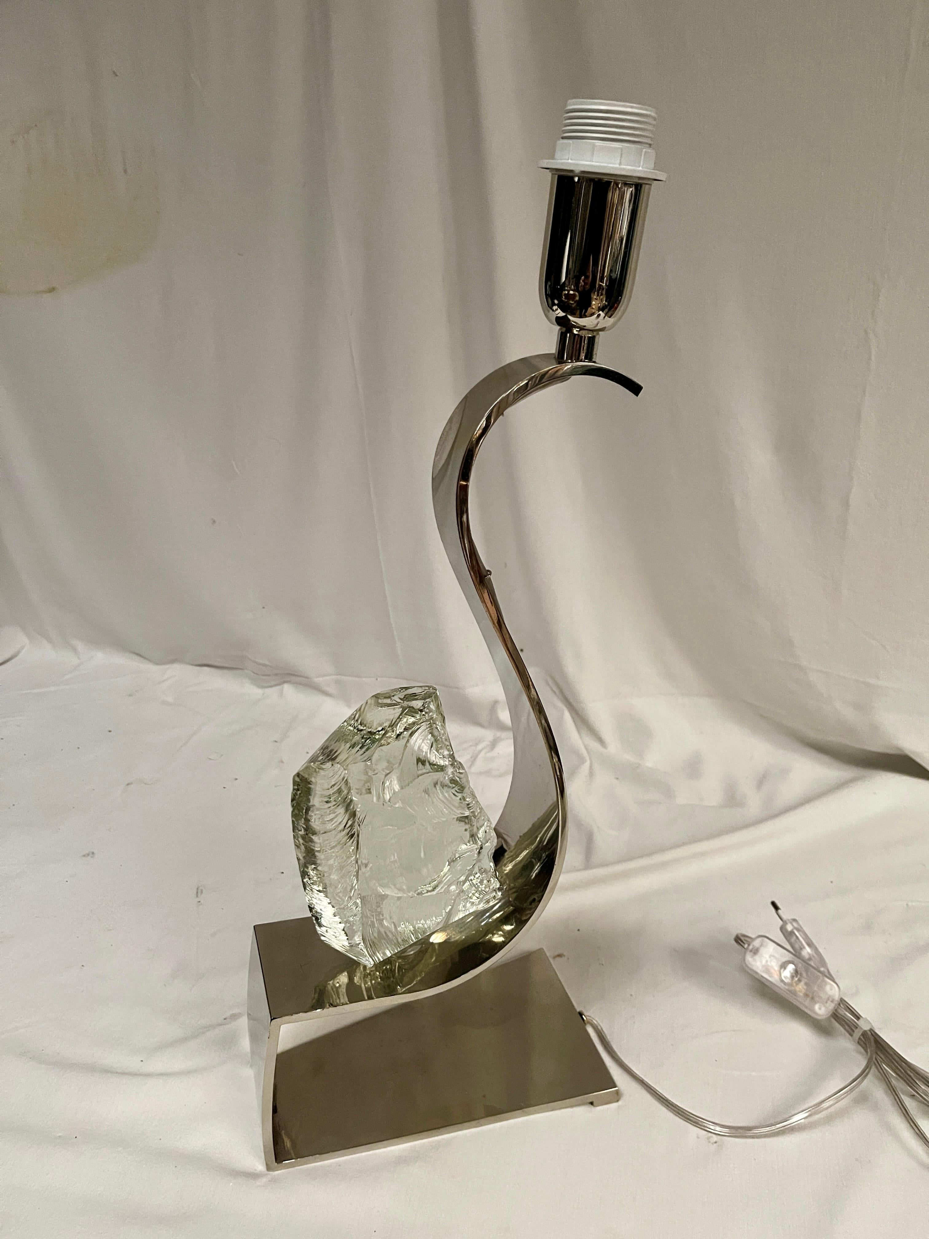 1970's  Lámpara escultórica atribuida a Angelo Brotto Latón en venta
