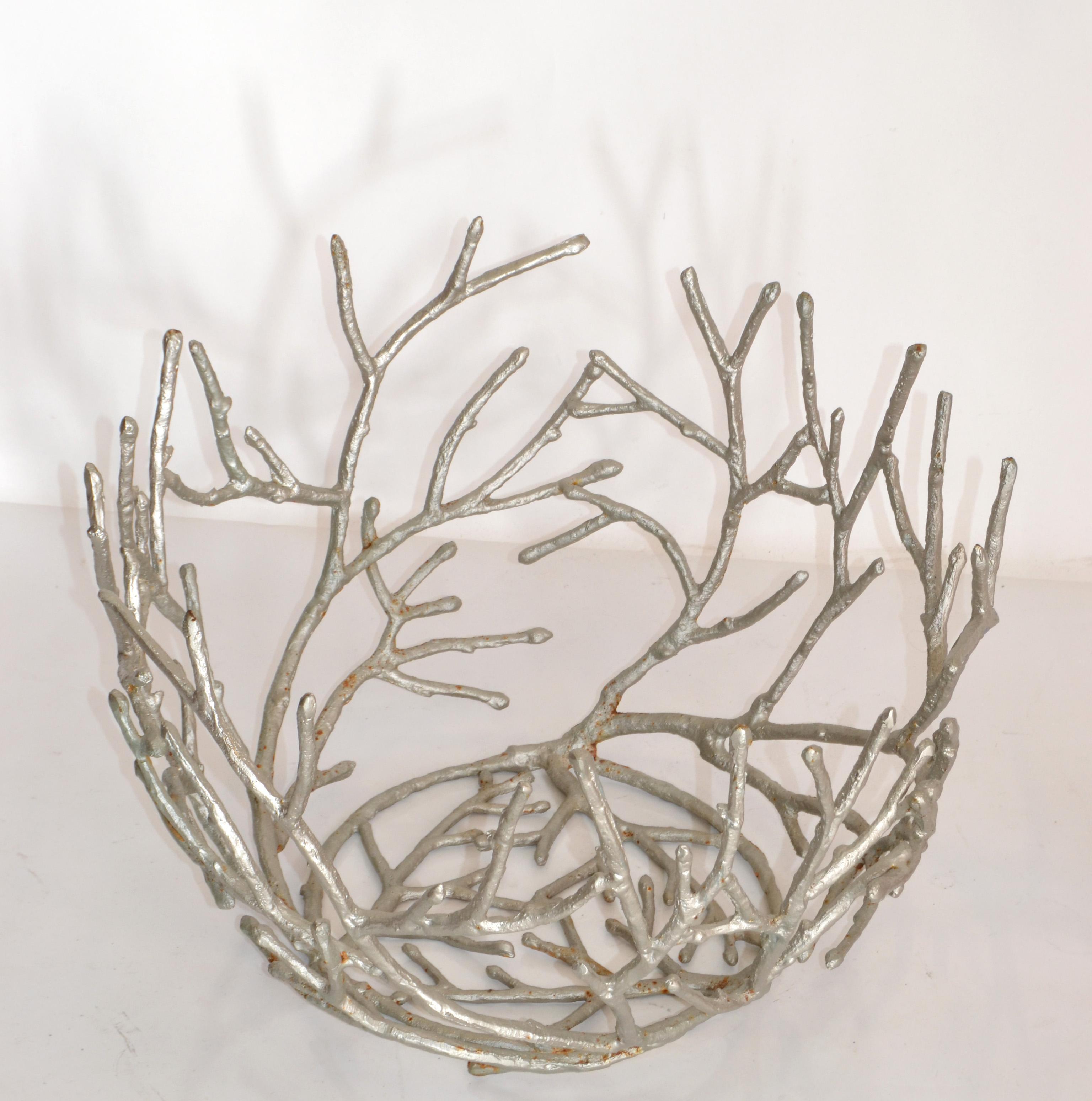 1970s, Sculptural Organic Coral Shaped Distressed Silver Finish Aluminum Planter In Fair Condition For Sale In Miami, FL