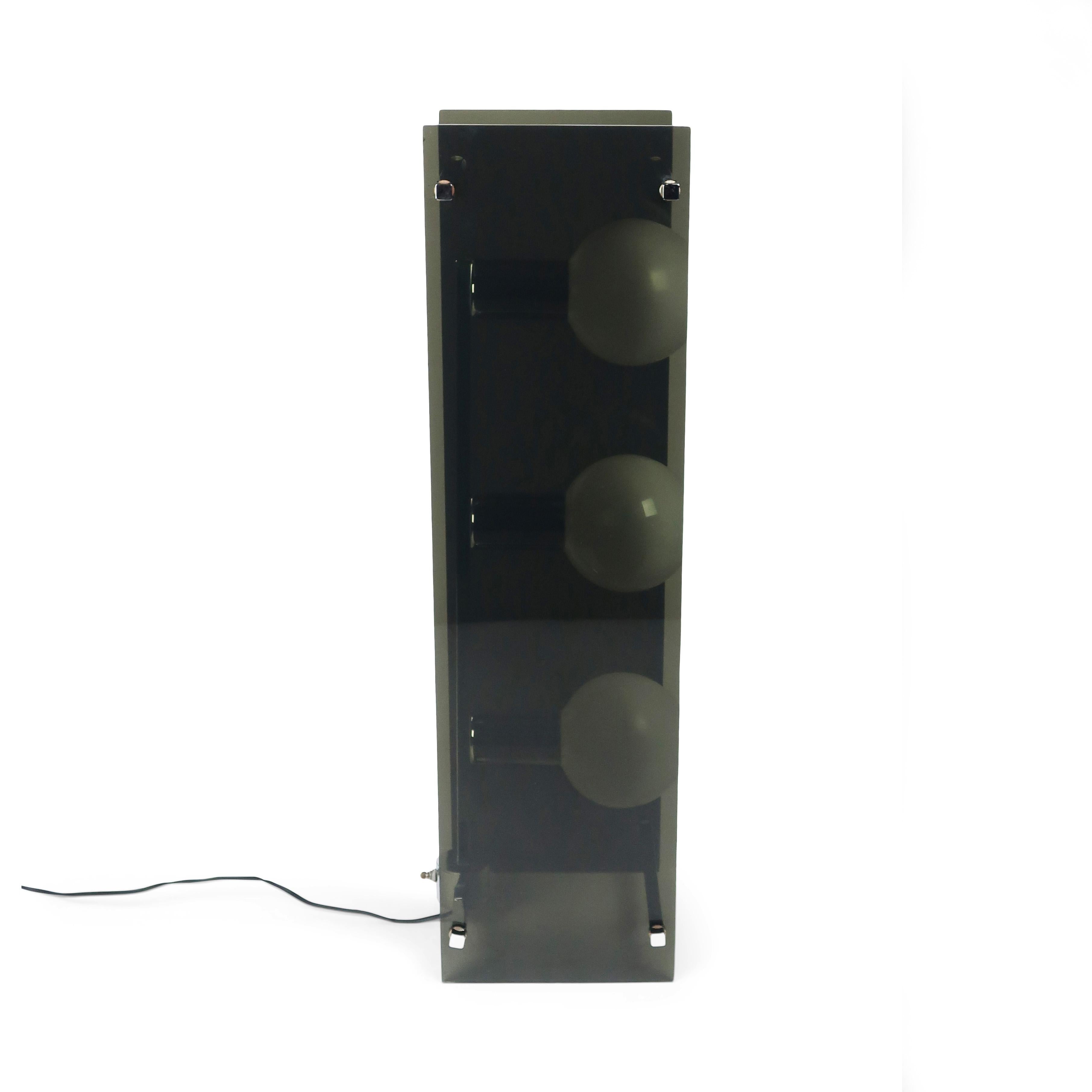 1970s Sculptural Smoked Lucite & Chrome Table Lamp 1