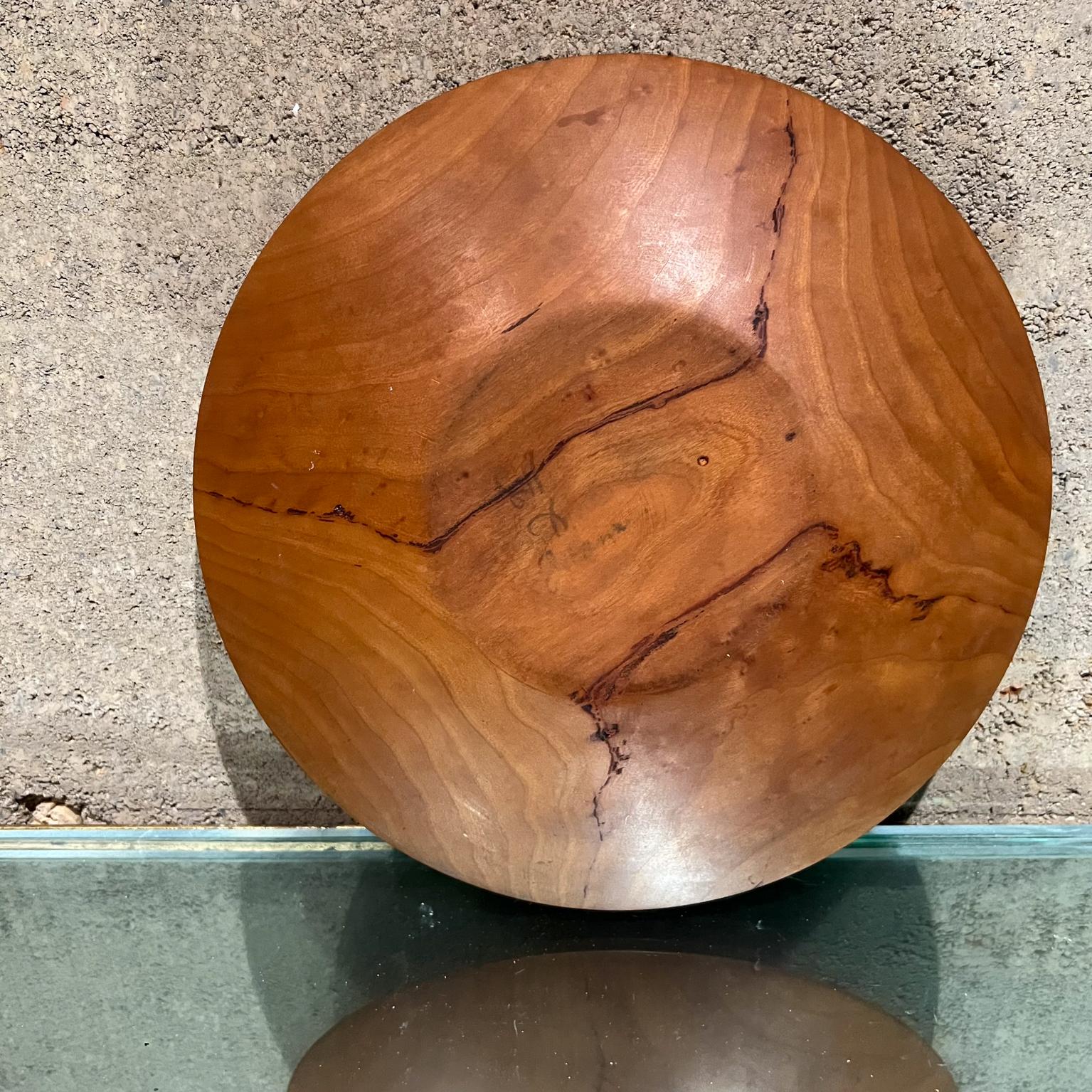 1970 Sculptural Studio Platter Solid Wood signed en vente 1