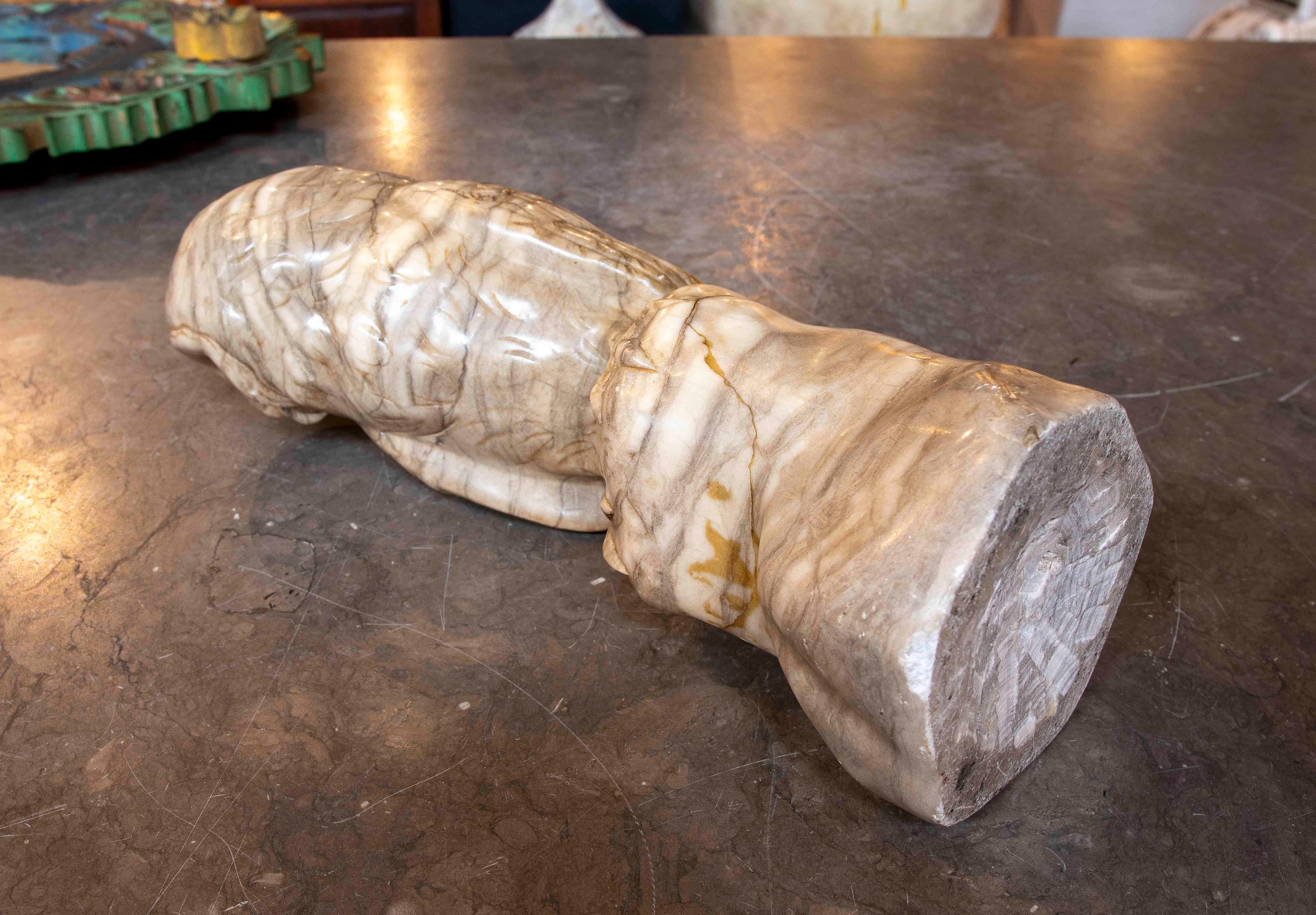 1970s Sculpture of Owl Carved in Italian Marble Veined For Sale 7